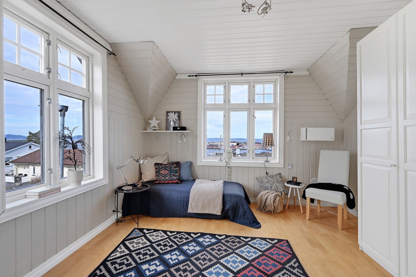 Soverom to har også god plass Galleribilde