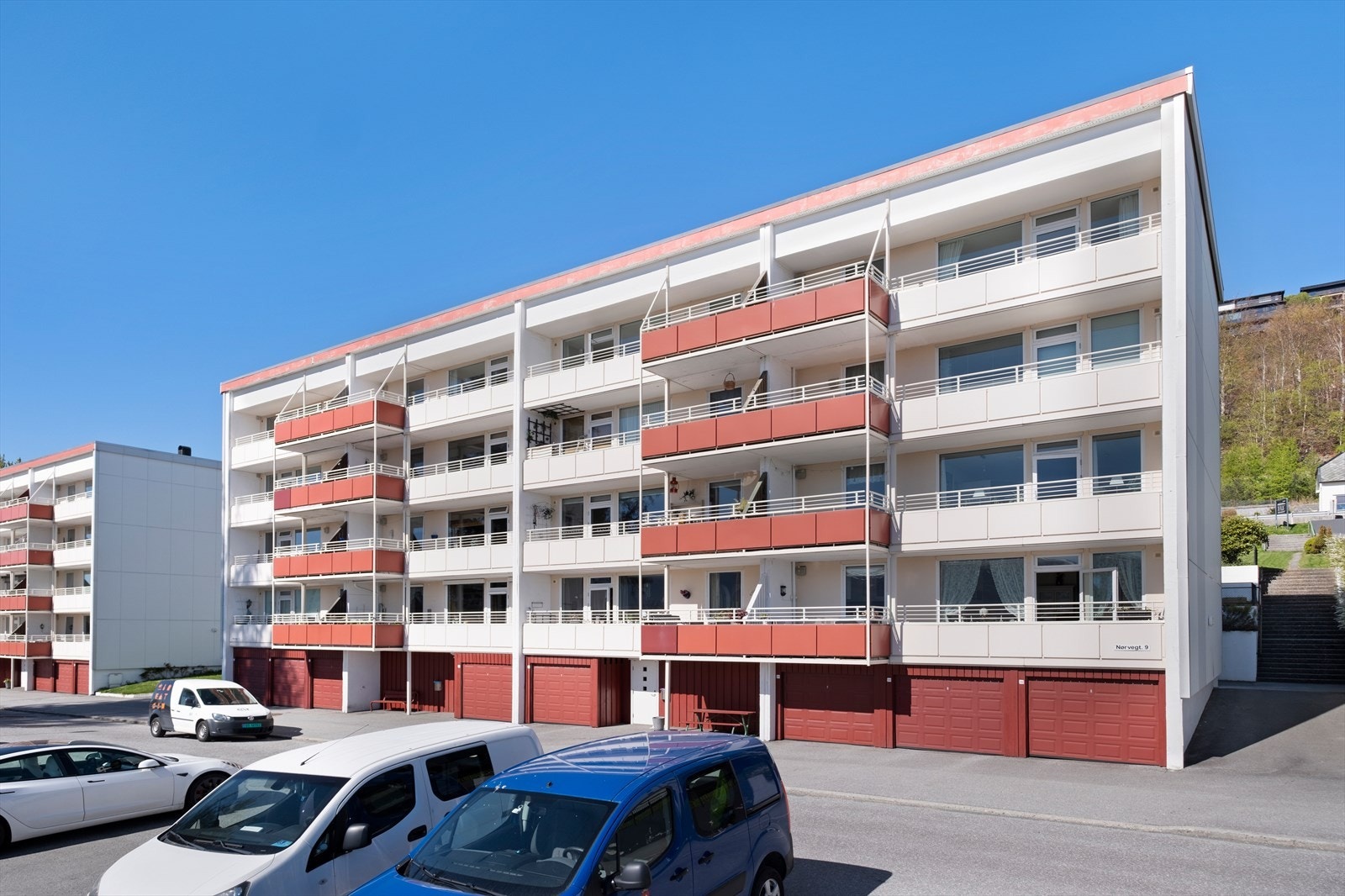 Muligheter for gratis parkering utenfor leiligheten Galleribilde