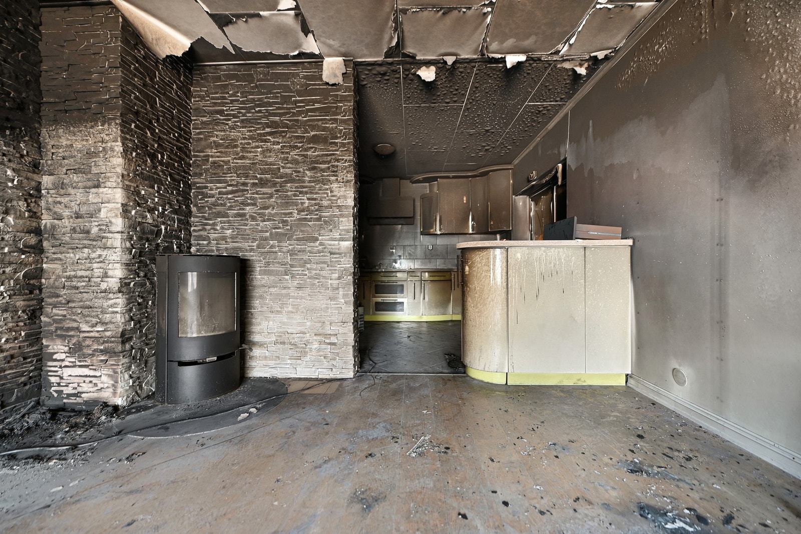 I 1. etasje er det betydelige brannskader. Galleribilde