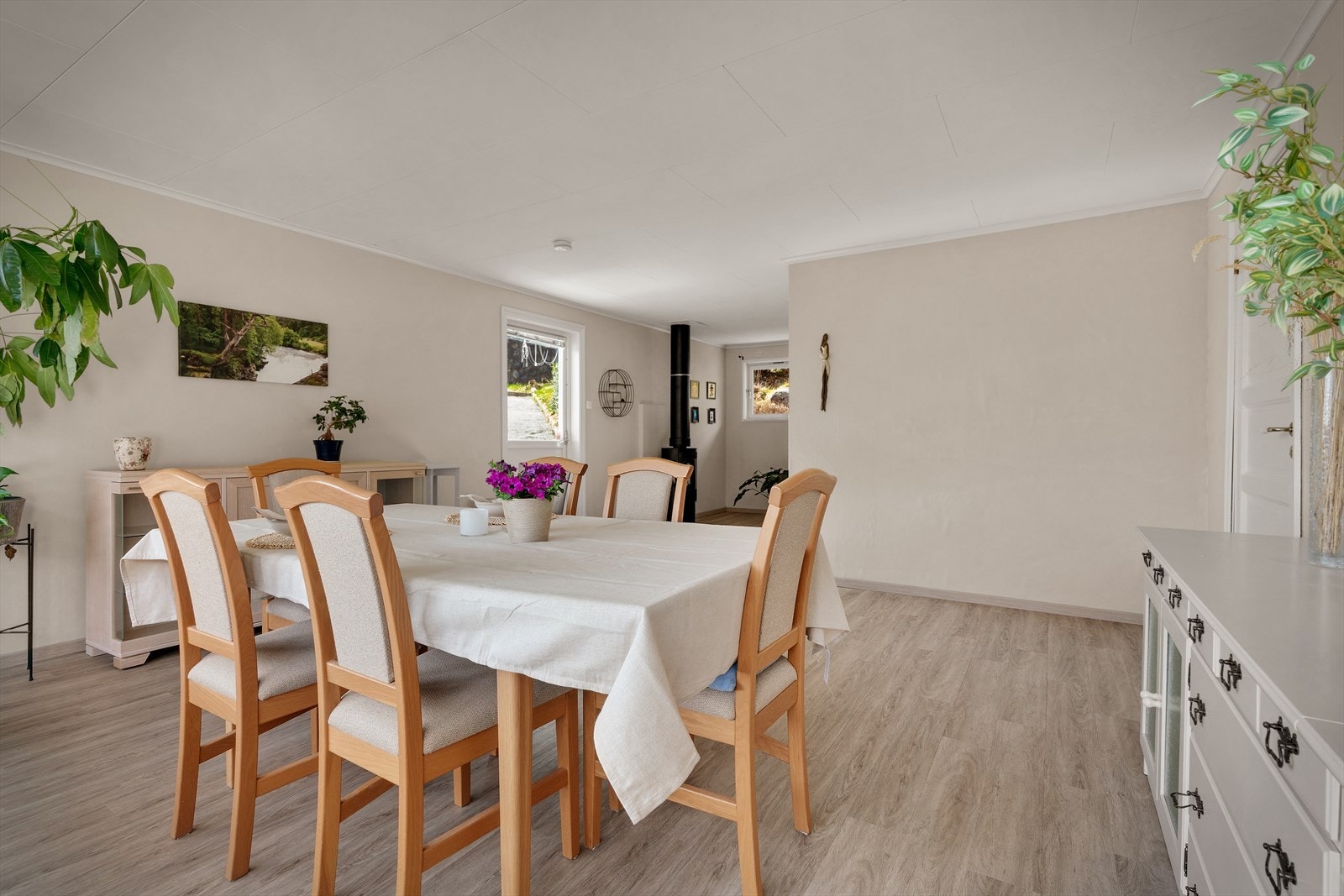 - Stuen måler hele 39m² - Galleribilde