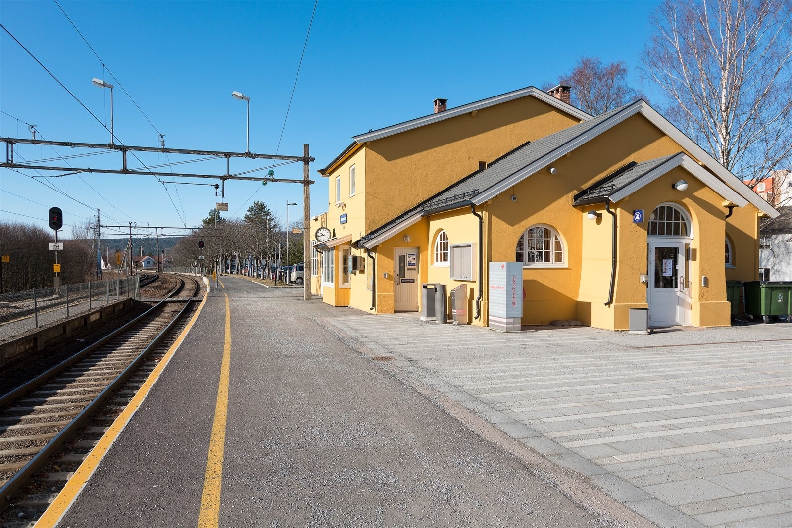 Pendler du - da har Sørumsand egen togstasjon, noe som forenkler pendlerhverdagen. Galleribilde