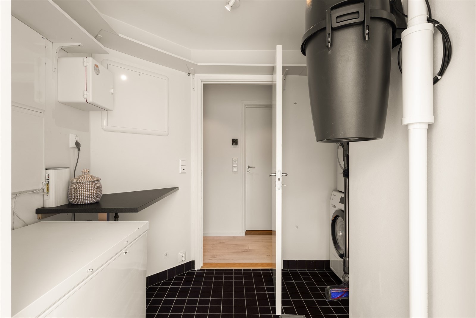 Her er det god plass til ekstra oppbevaring - i tillegg til utvendig bod. Galleribilde