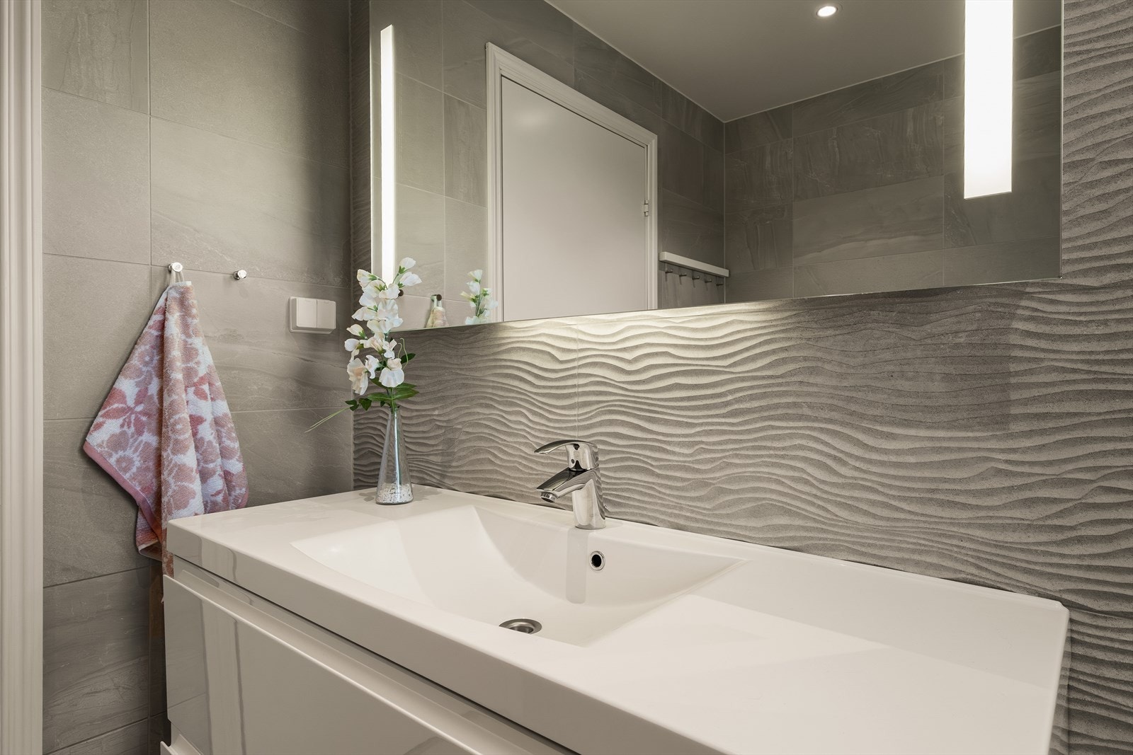 Nydelige detaljer på badet. Galleribilde
