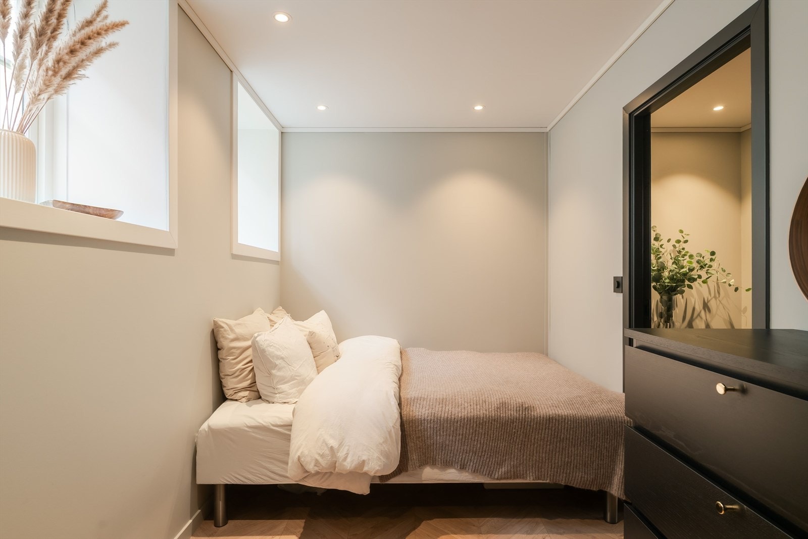 Soverom nr. 2 i kjelleren er på 9,5m². Galleribilde