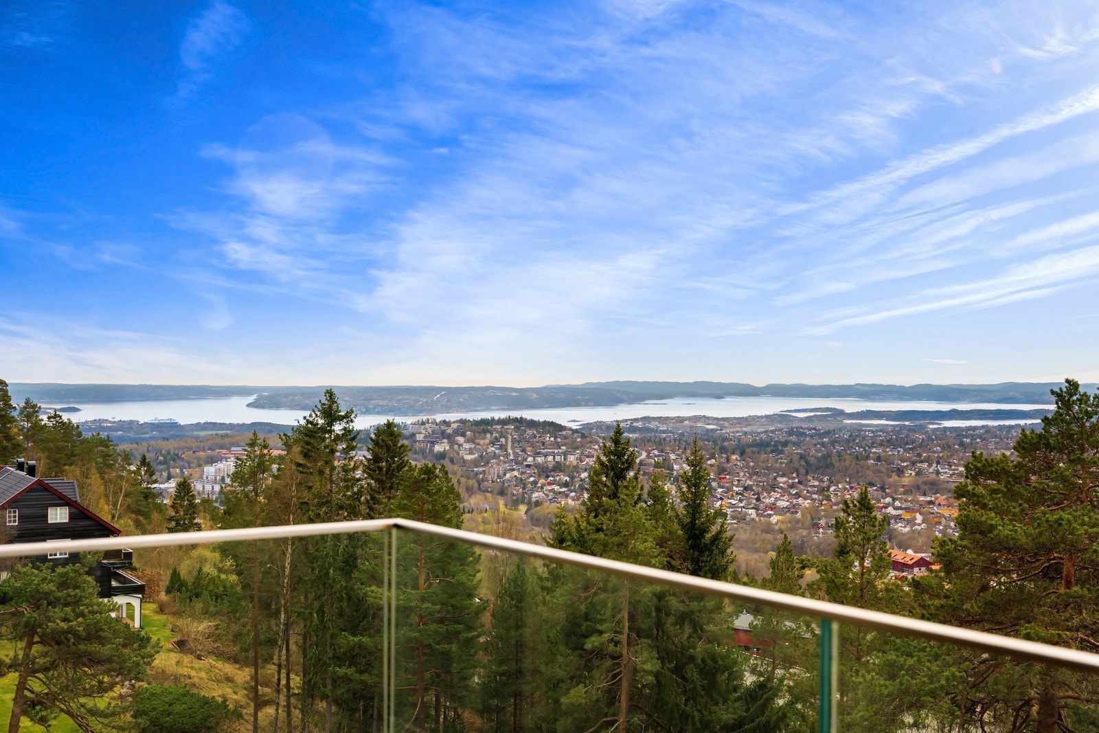 Panoramautsikt over bl.a. Oslofjorden Galleribilde