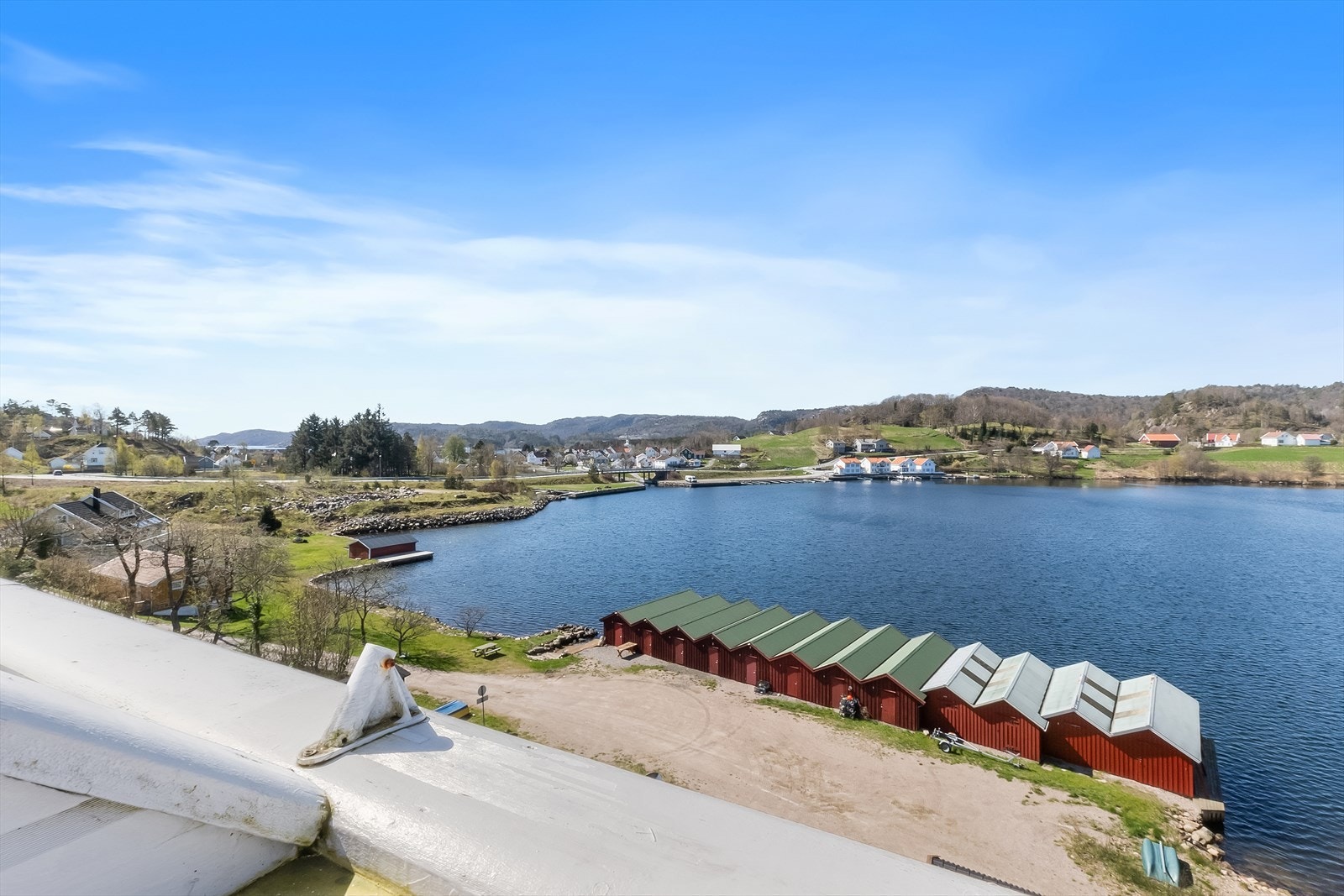 Høllebukta og videre til Spangereid-kanalen. Galleribilde