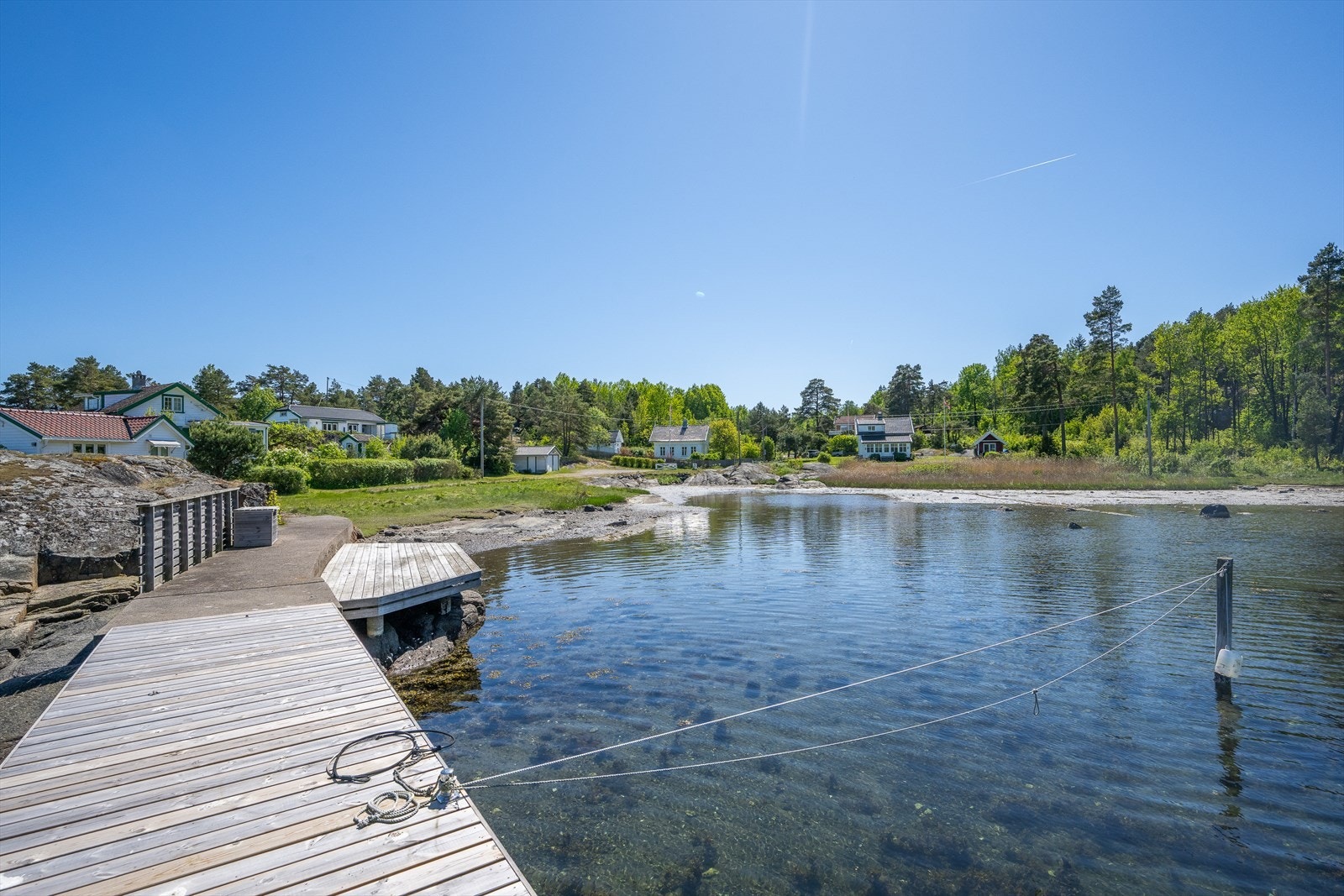 Fra bryggen mot huset Galleribilde