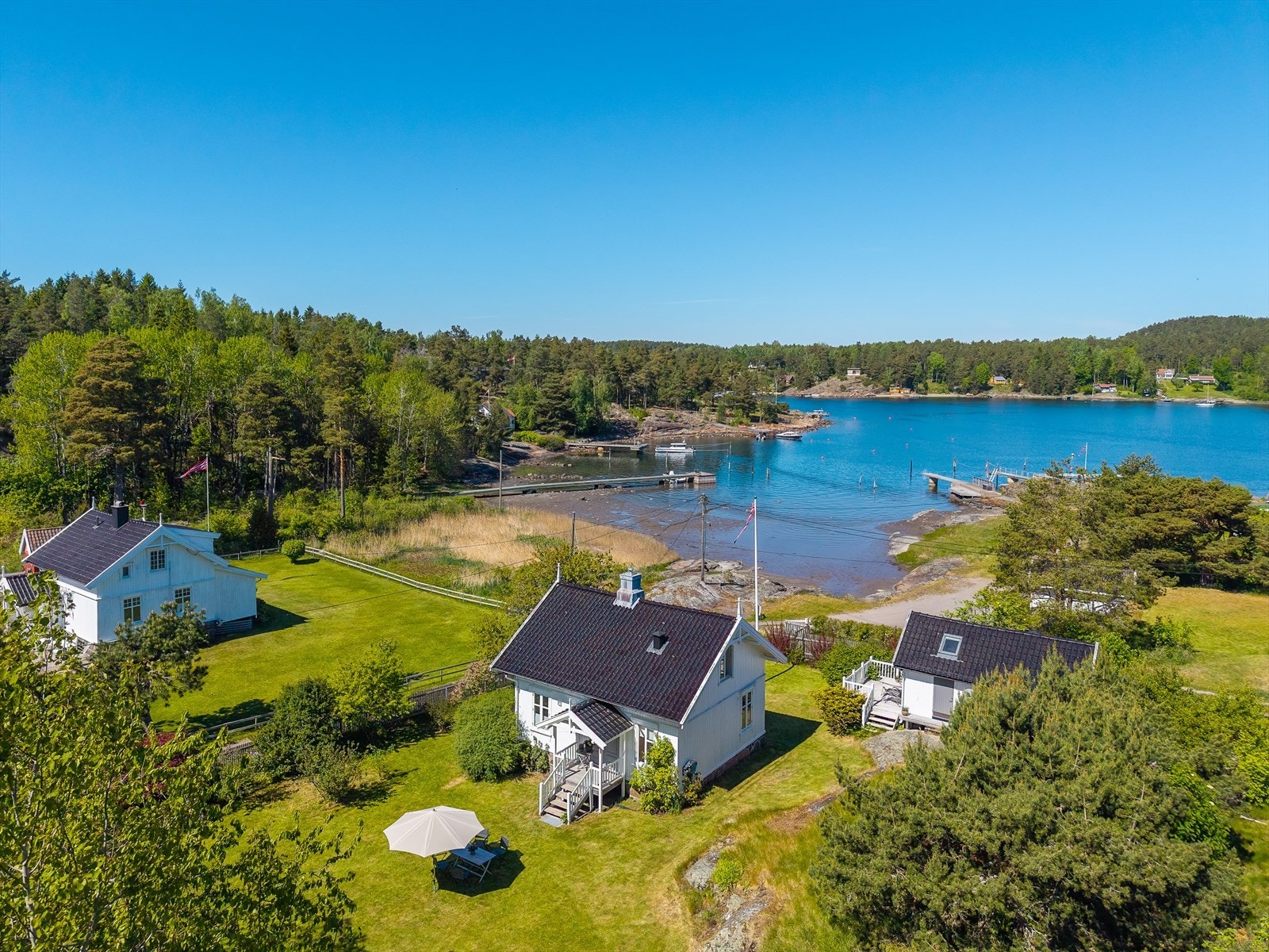 Fra eiendommen mot sjøen Galleribilde