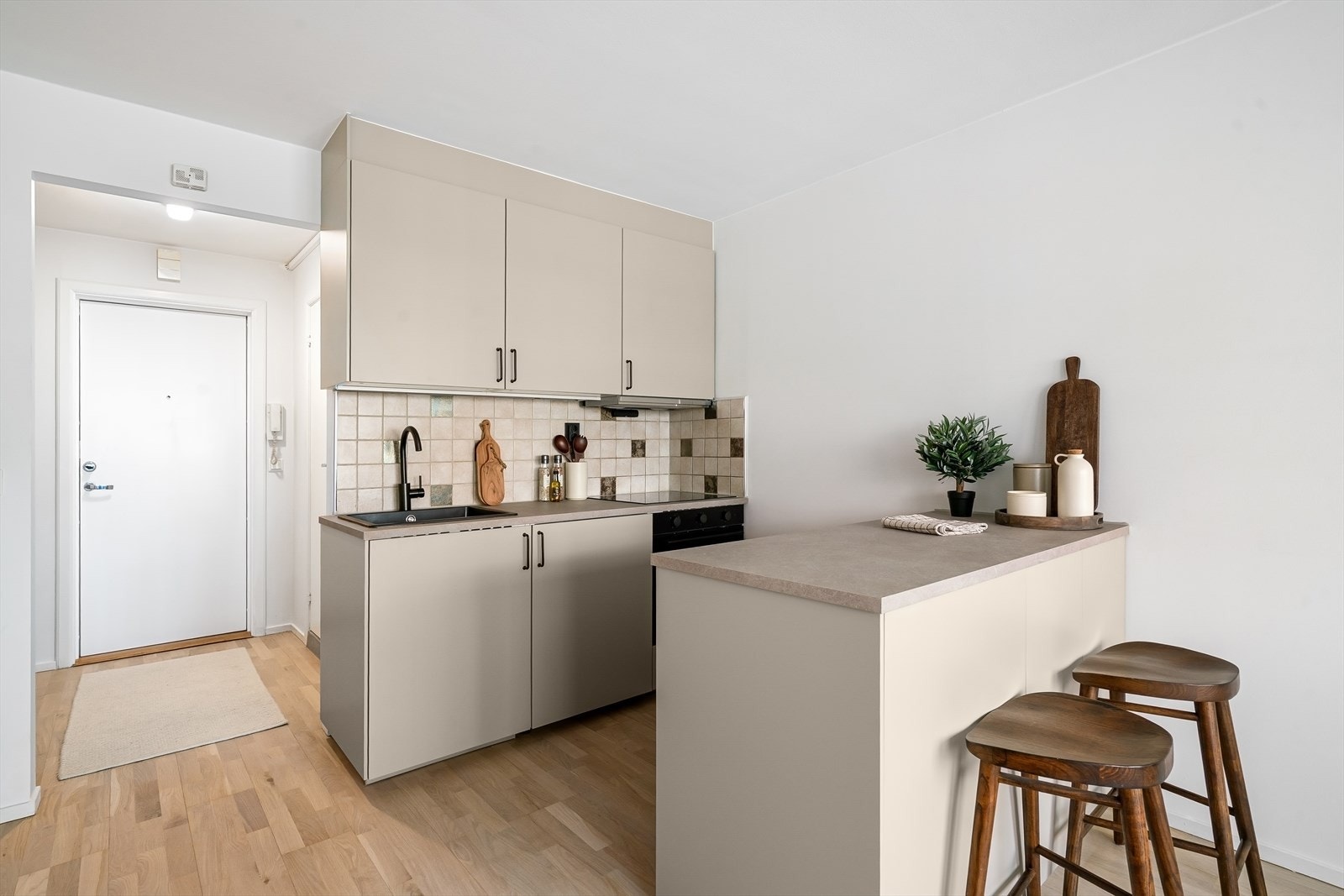 Lys og nyoppusset 1-roms perle i 4. etasje med heis - attraktiv beliggenhet på Skillebekk/Frogner. Galleribilde