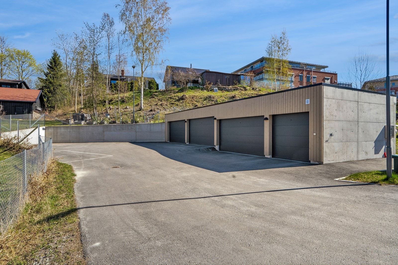 Garasjeanlegg. Galleribilde