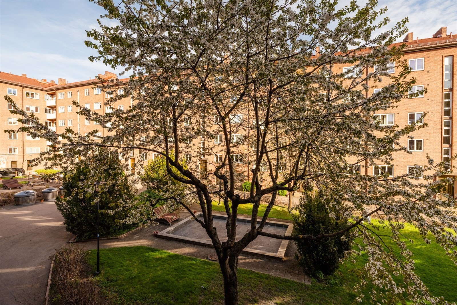 Soverommet vender mot bakgård. Galleribilde