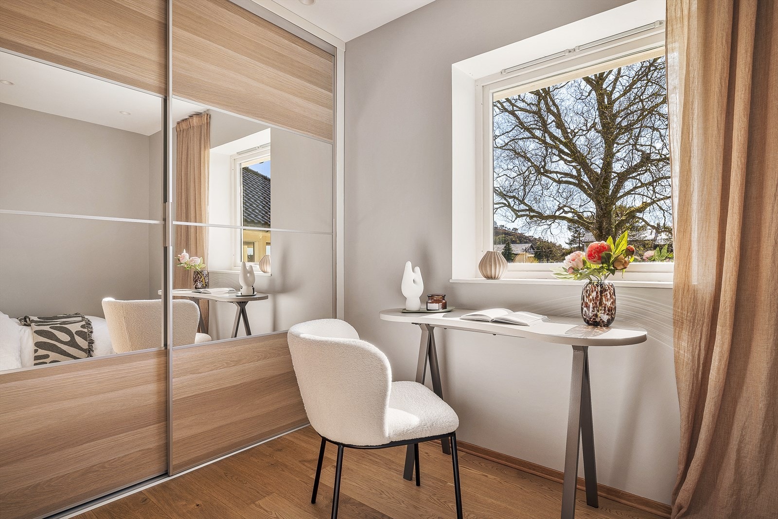 Også her er det gode garderobeløsninger for effektiv oppbevaring. Galleribilde