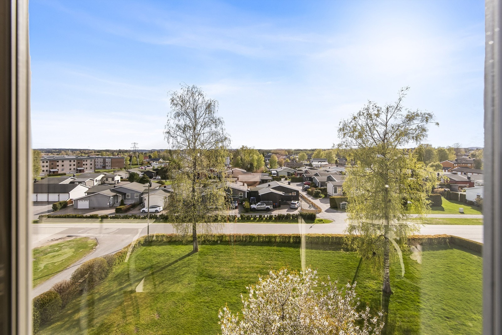 Fri og solrik beliggenhet med nydelig utsyn over området. Galleribilde