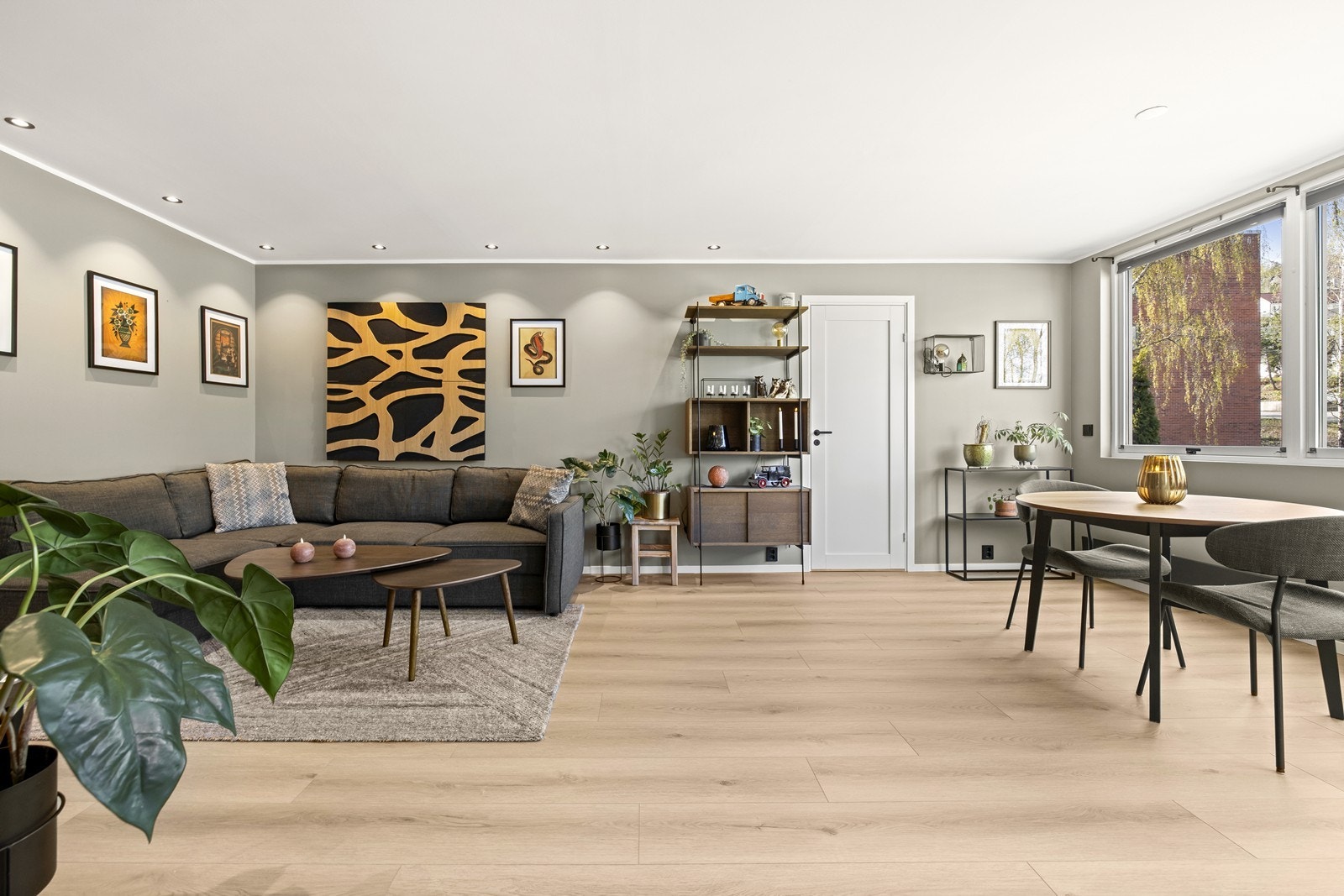 Rommet er enkelt å møblere etter eget ønske og behov. Galleribilde