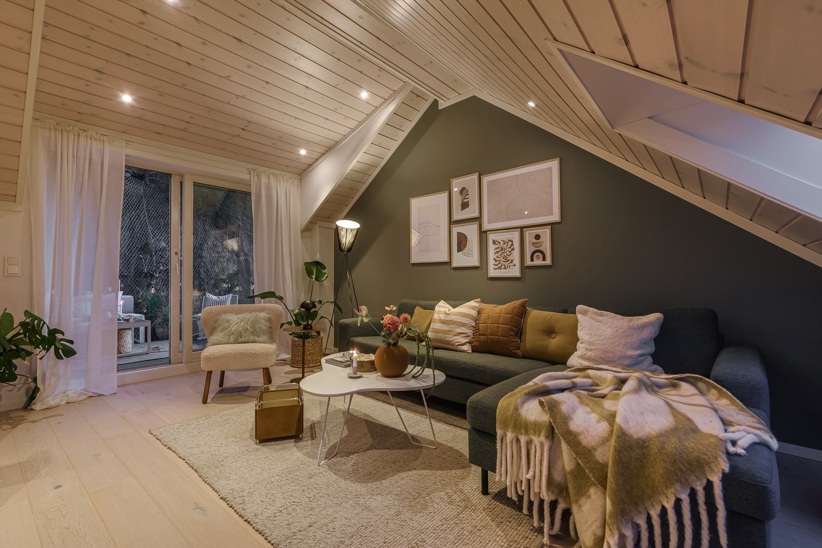 Innbydende loftstue med gode bruksmuligheter. Galleribilde