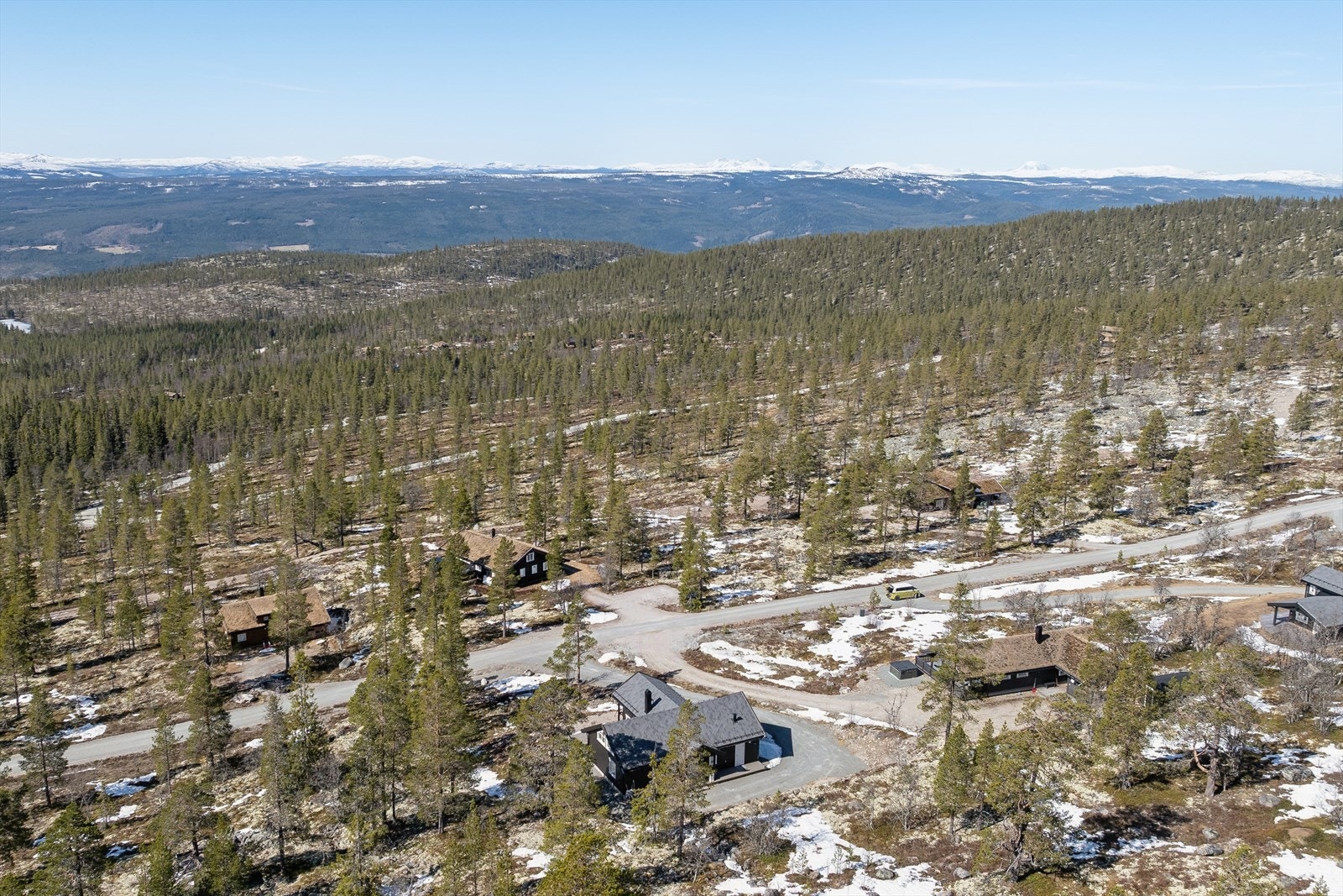 Området er et eldorado for den friluftsinteresserte, med et omfattende nettverk av turstier og muligheter for jakt og fiske. Galleribilde