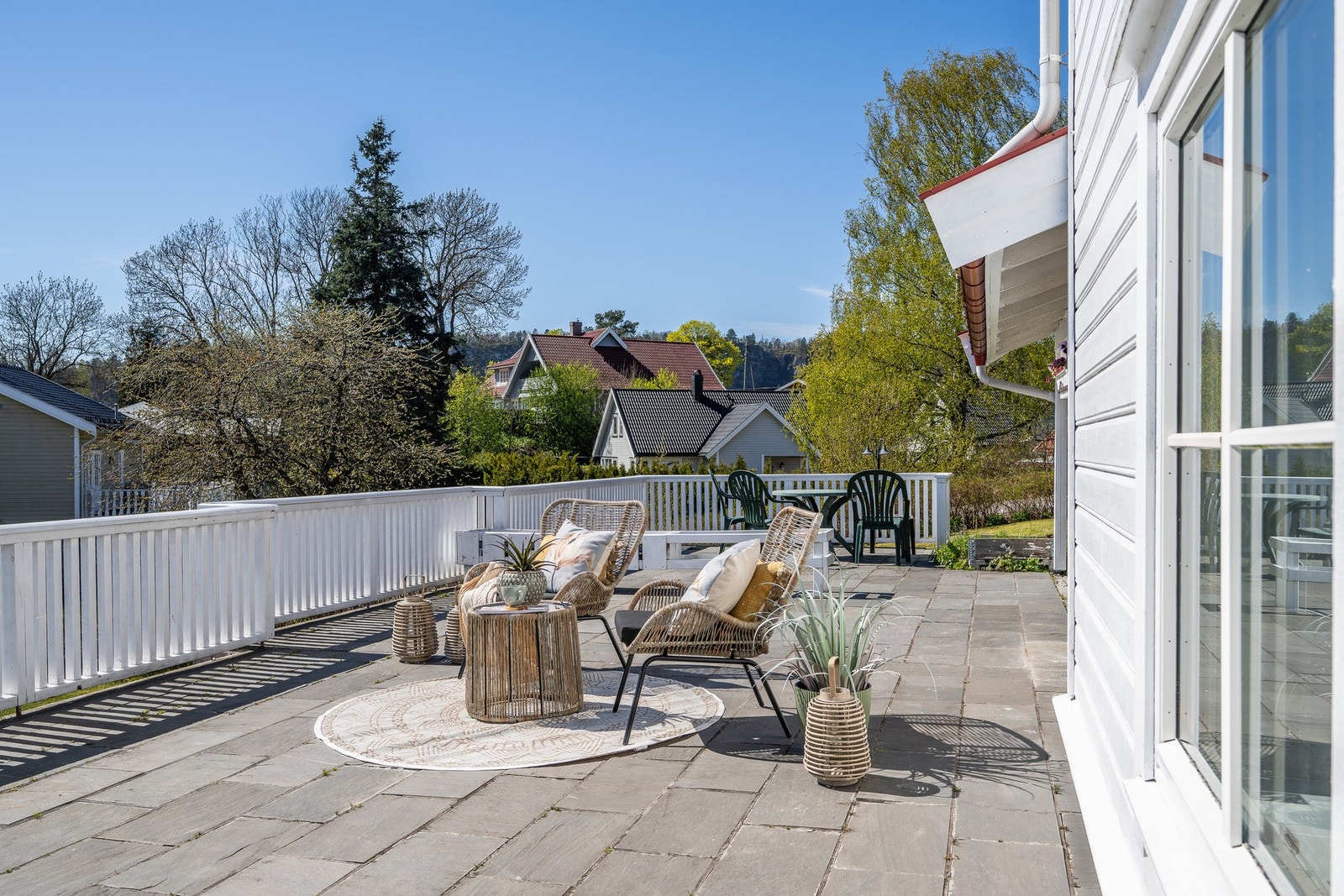 Terrasse ved inngangspartiet Galleribilde