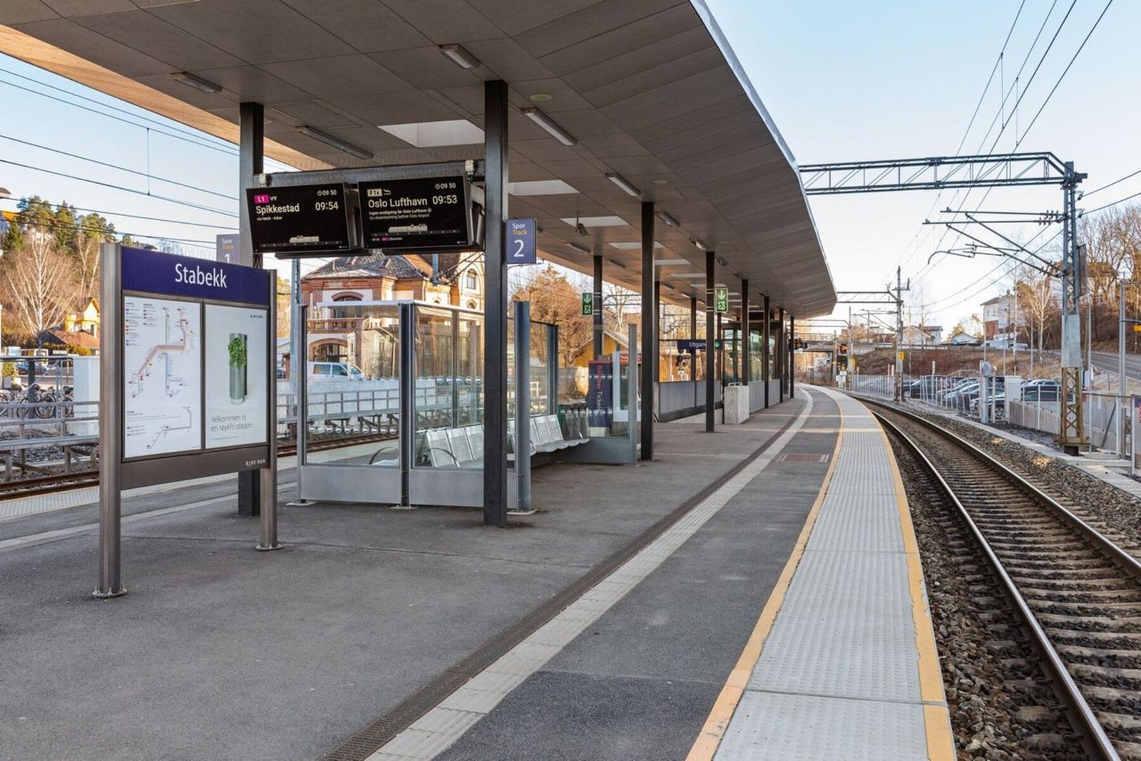 10-12 min gange til tog og Flytog Galleribilde
