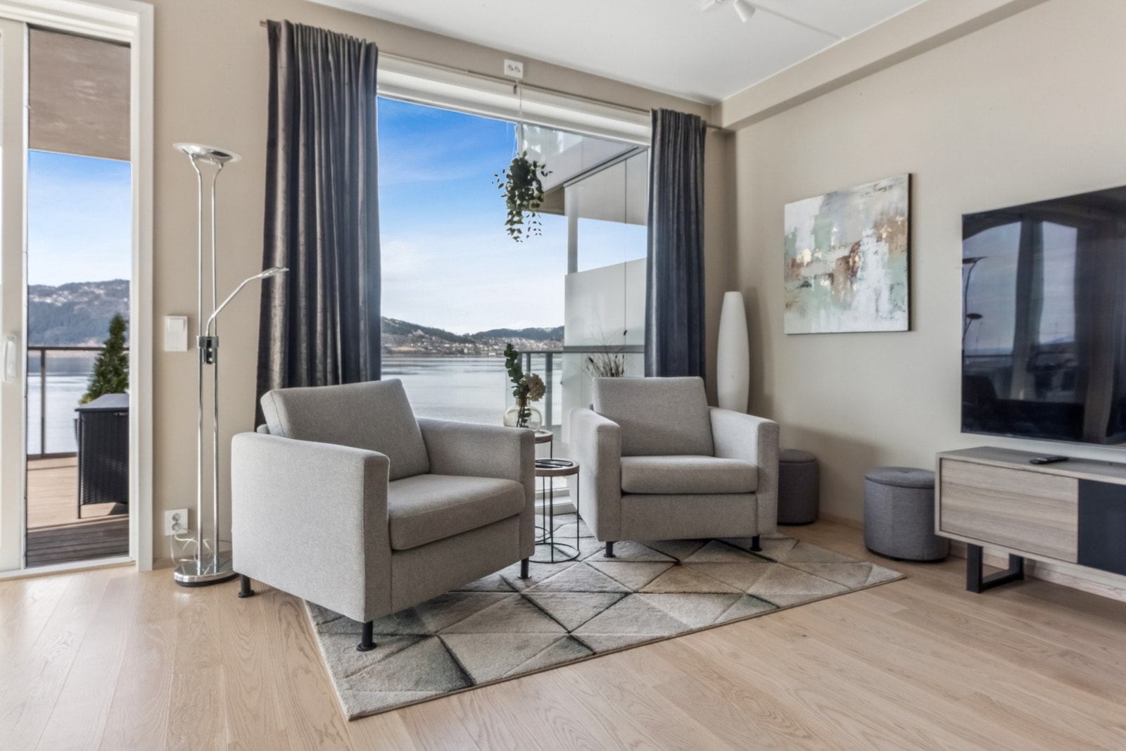 Plass til flere avdelinger i stuen Galleribilde