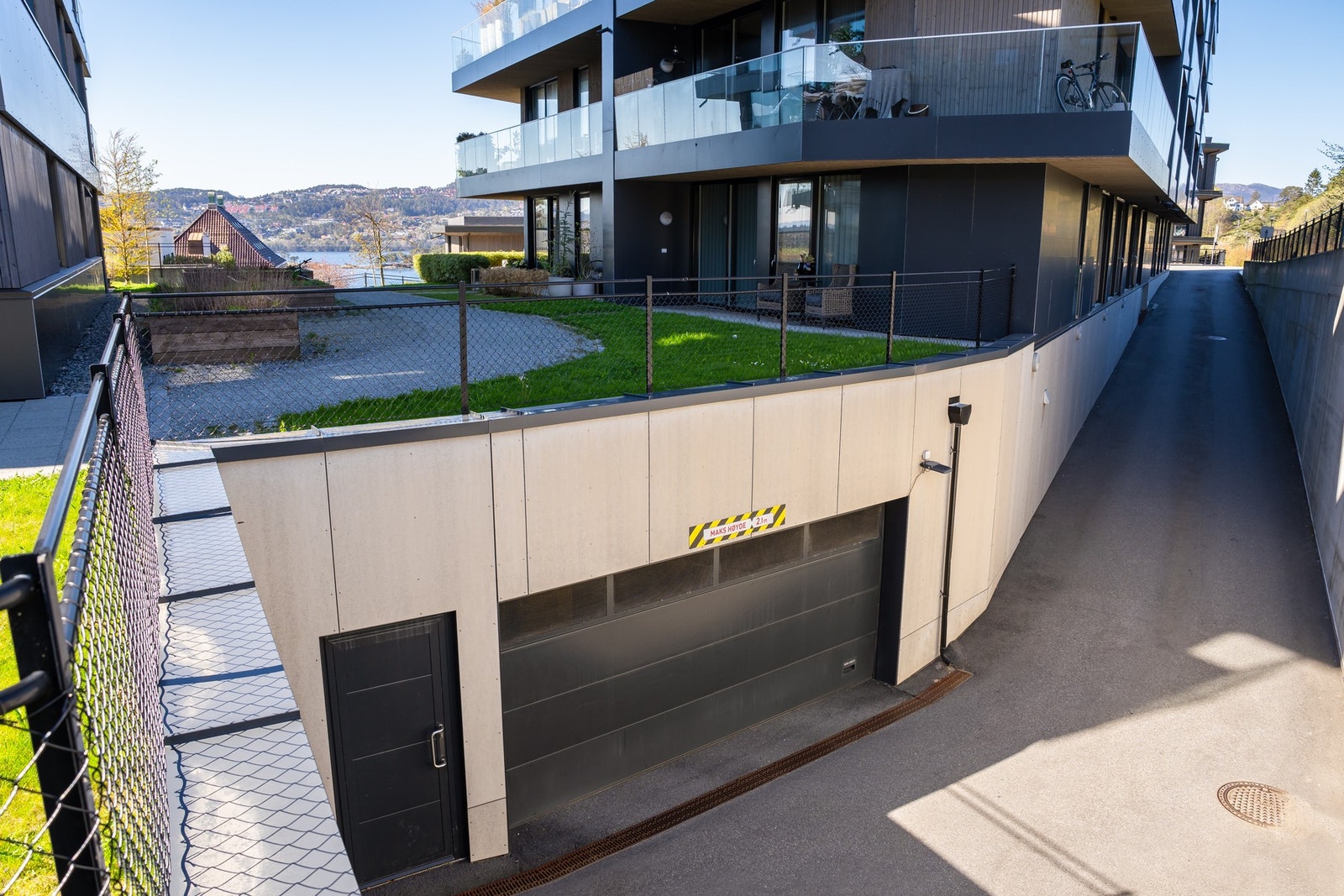 Med leiligheten følger det også en ekstern bod på 5 kvm. og fast garasjeplass. Galleribilde