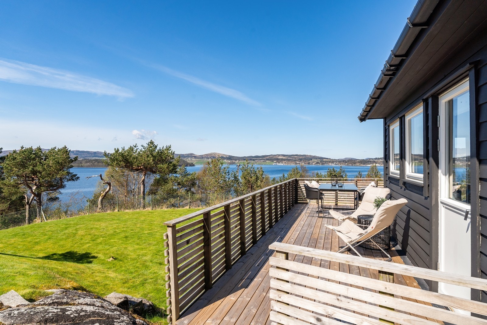 Også herfra er det enkel adkomst til resten av uteområdet. Galleribilde
