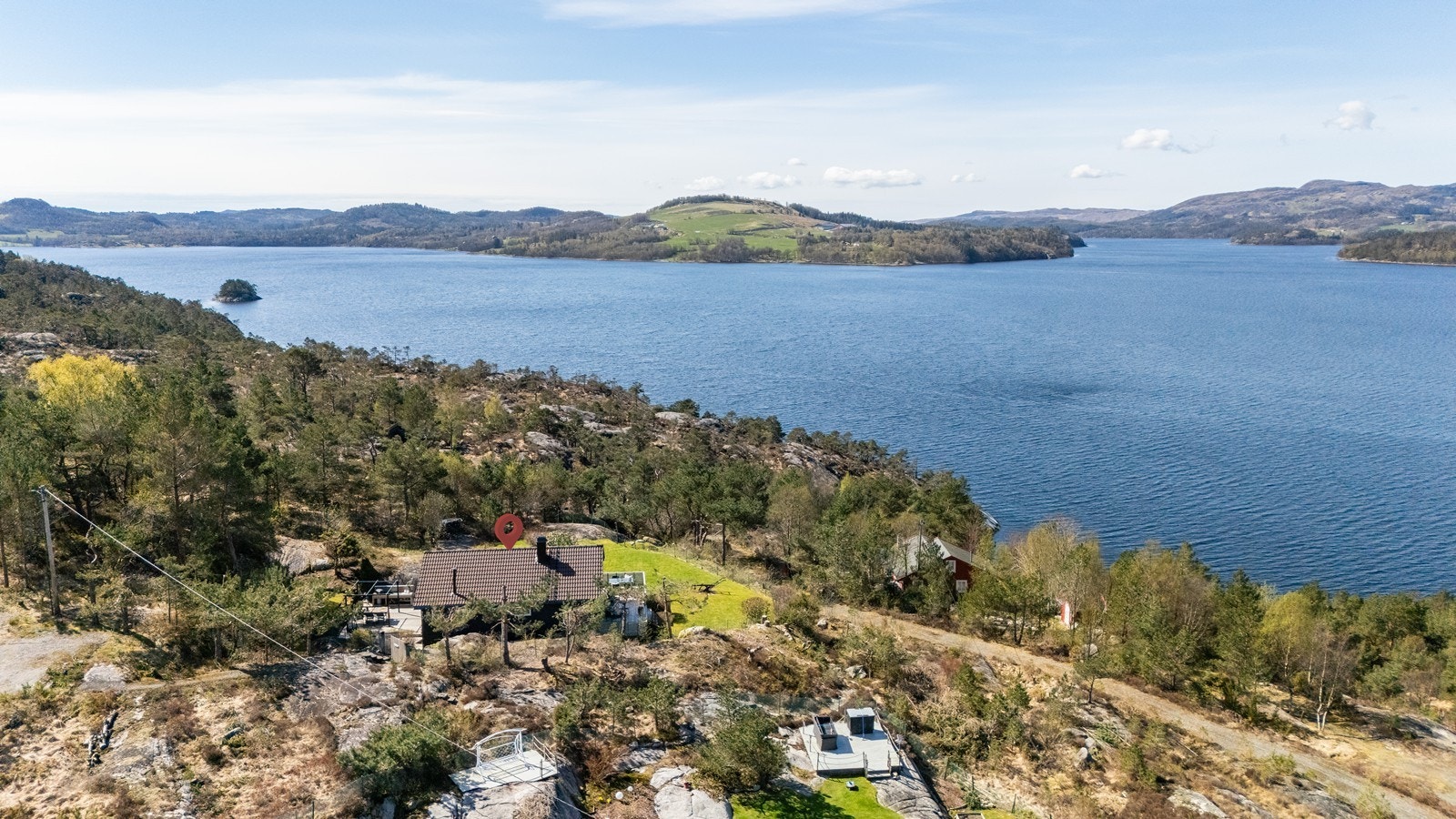 Usjenert og tett på fjorden! Galleribilde