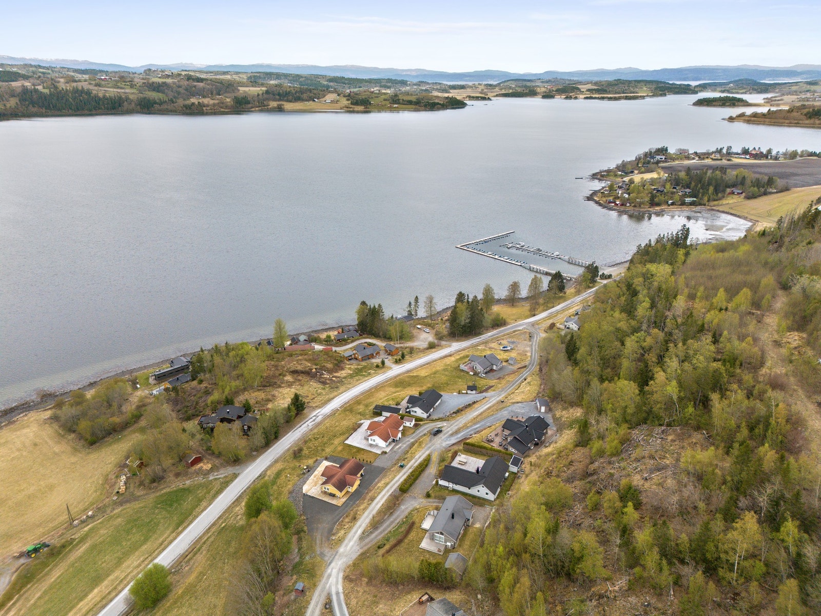 Kort båttur til Straumen på Inderøy med serveringsteder, butikker etc. (og den gyldne omvei). Galleribilde