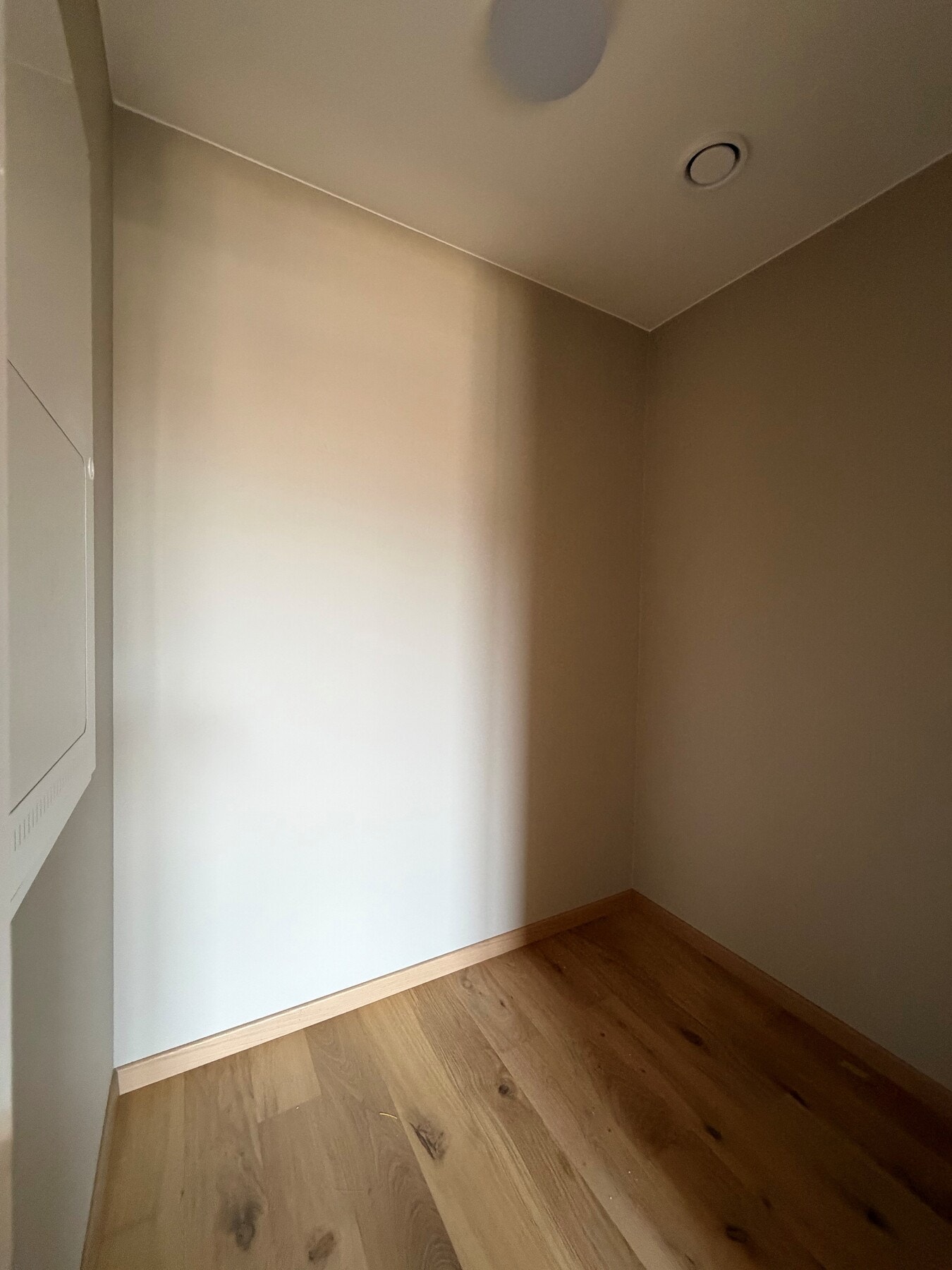 Leiligheten har en hendig bod inne i leilighet på 2,2 kvm. Galleribilde