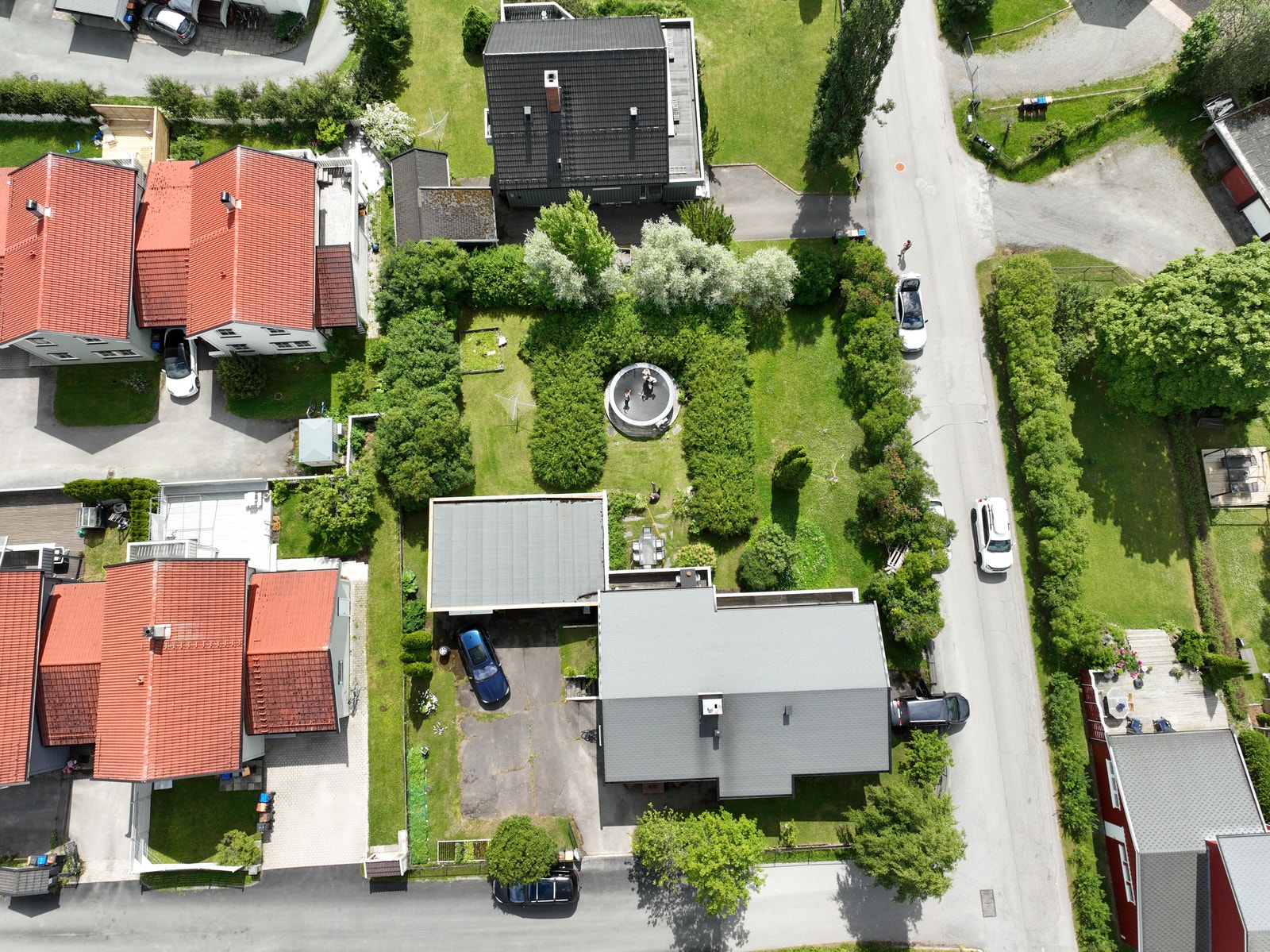 Dronebilde over tomten Galleribilde