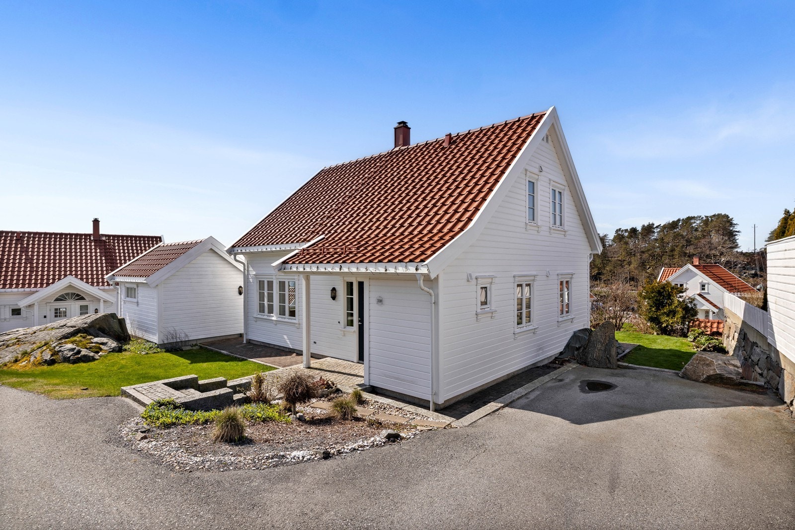 P.plass til høyre i bildet. Galleribilde