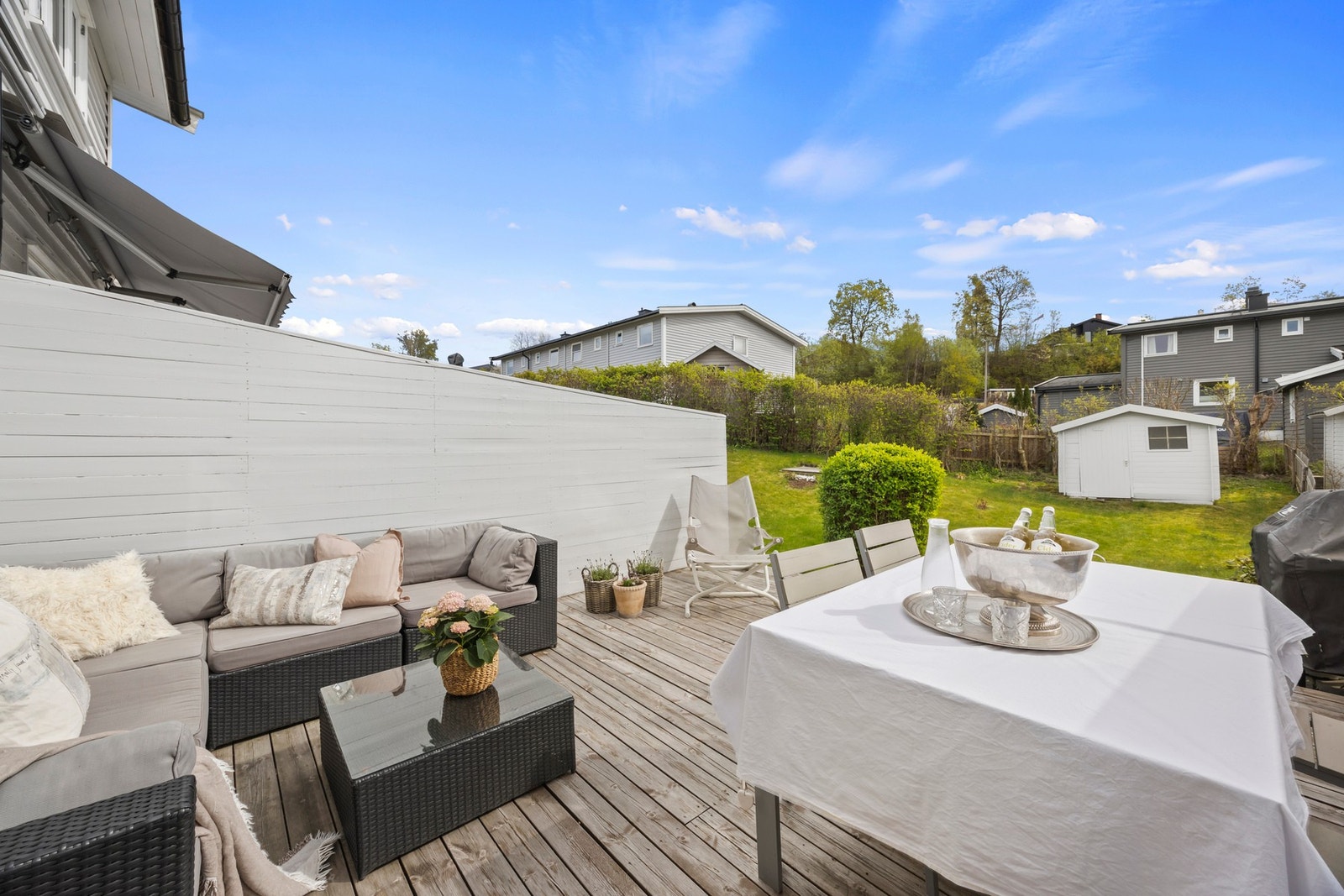 Stor terrasse på 22 kvm. Galleribilde
