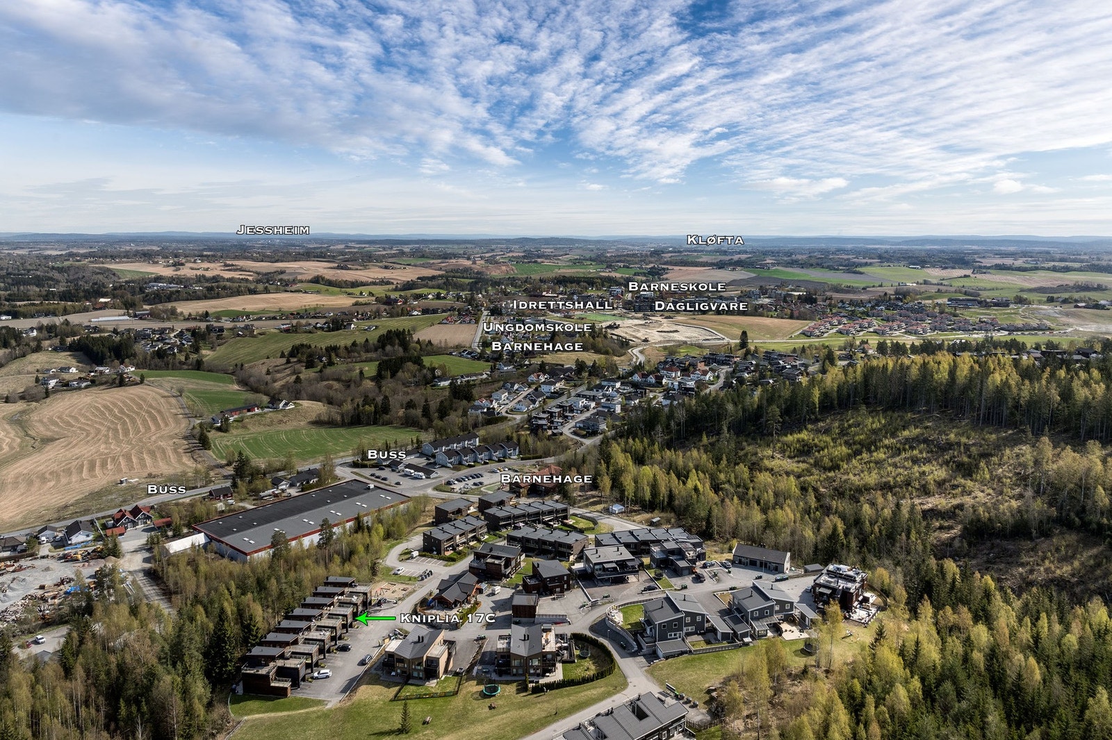 Dronebilde over nærområdet. Galleribilde