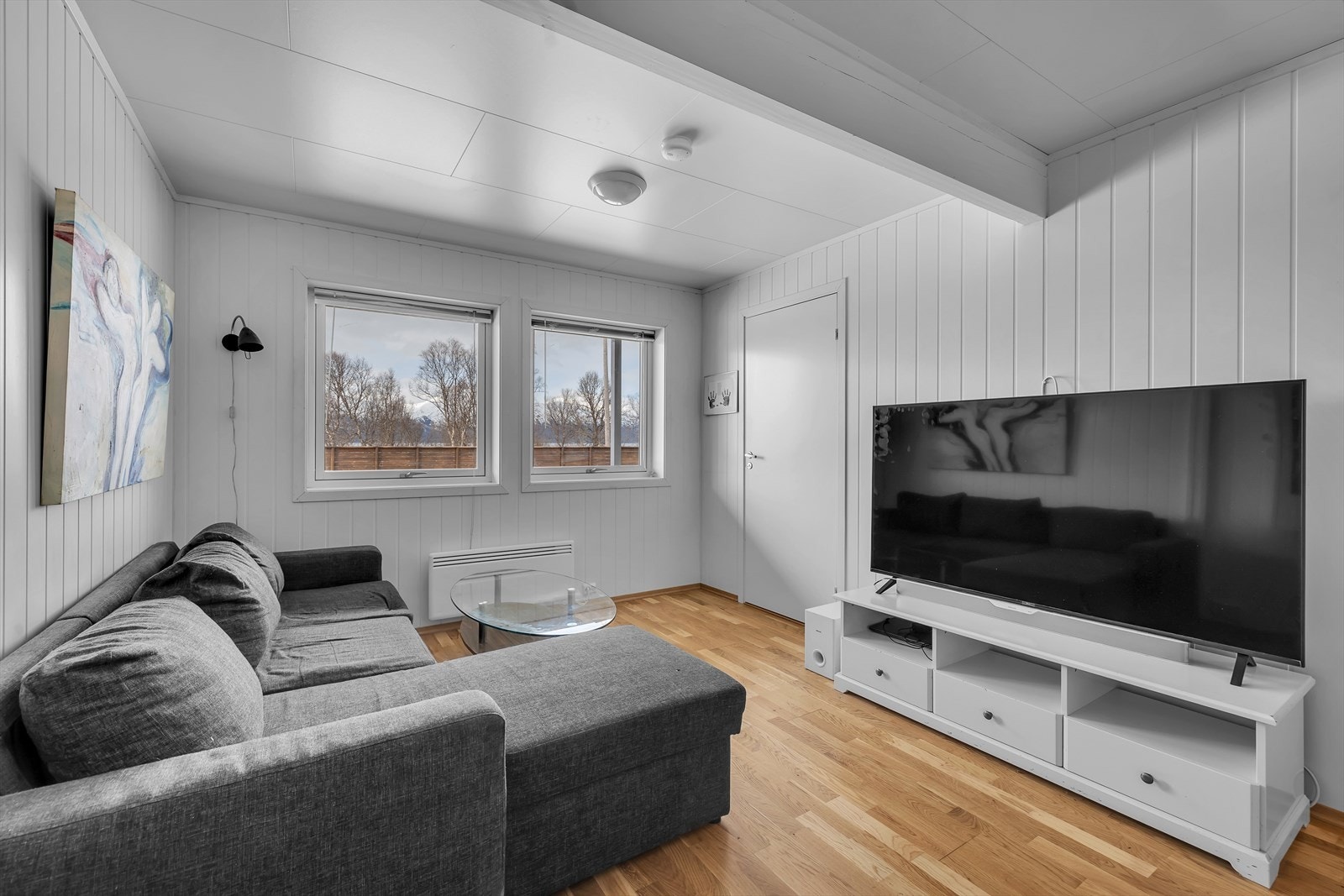 Her er det god plass til sittegruppe og annet ønsket møblement. Galleribilde