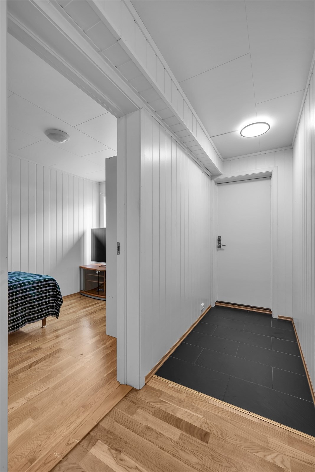 Utleiedelen har egen inngang, adskilt fra resten av boligen. Galleribilde