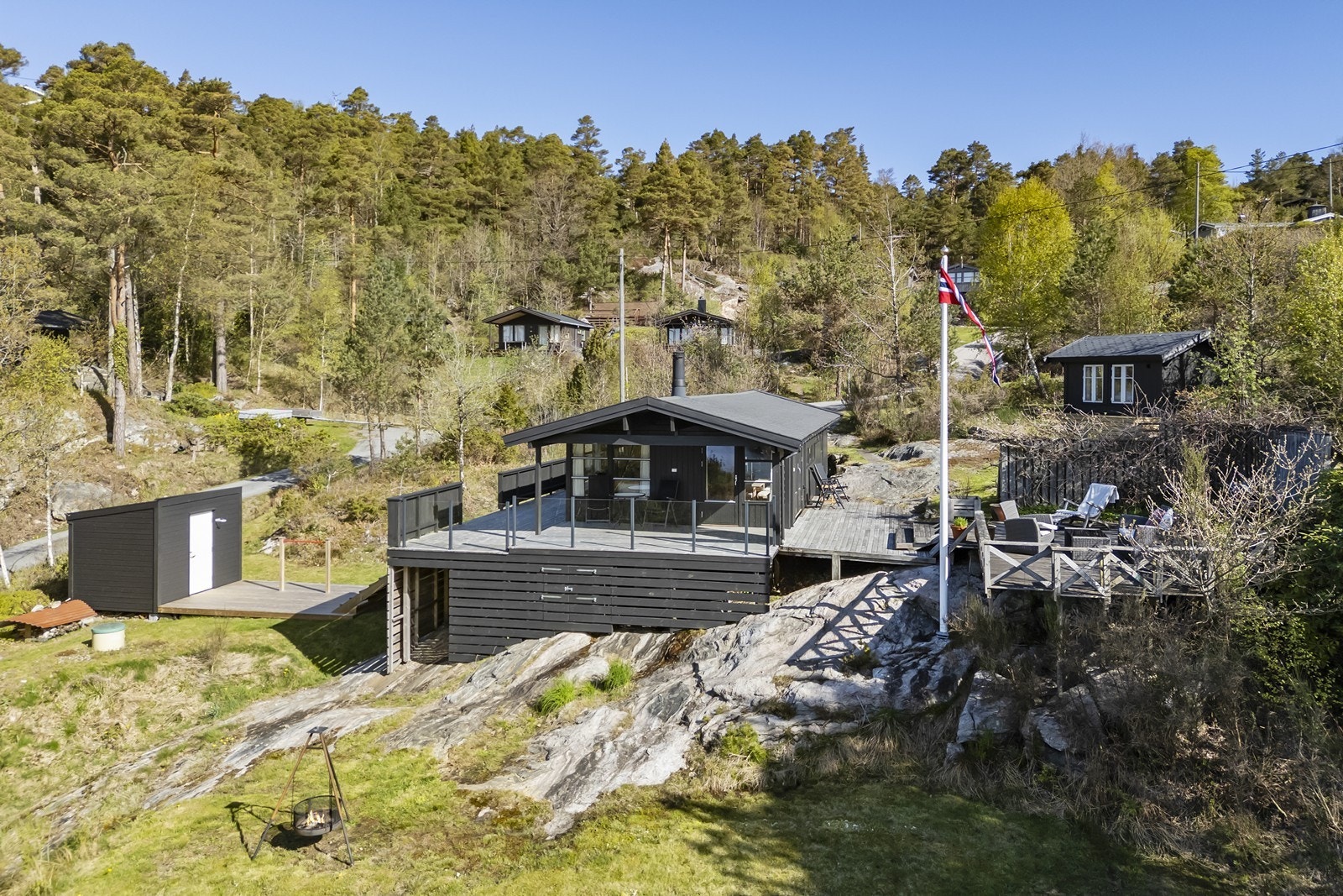 Tomten er på hele 2545 mål. Galleribilde