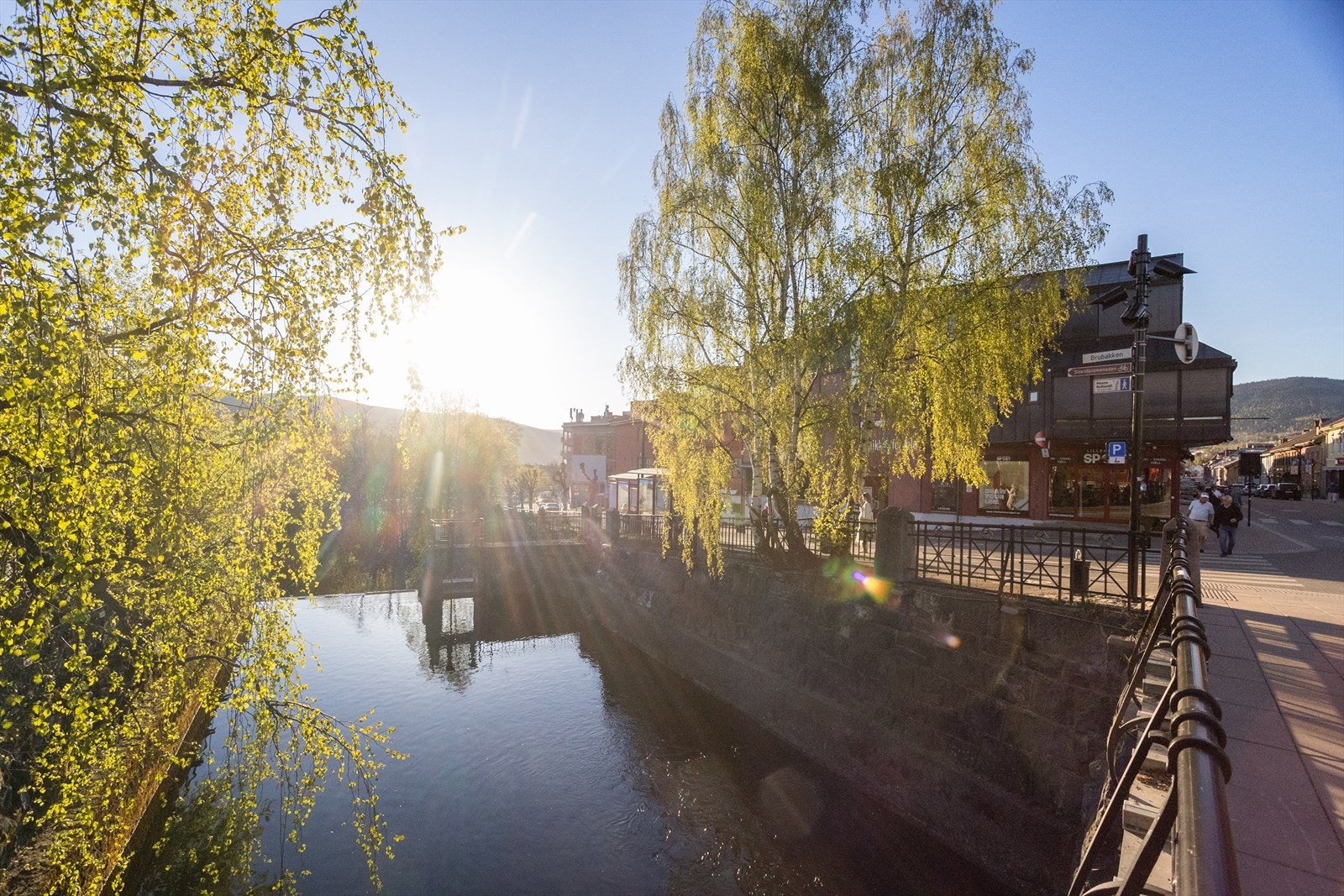 Vi i Eiendomsmegler 1 ønsker velkommen til en hyggelig visning! Galleribilde