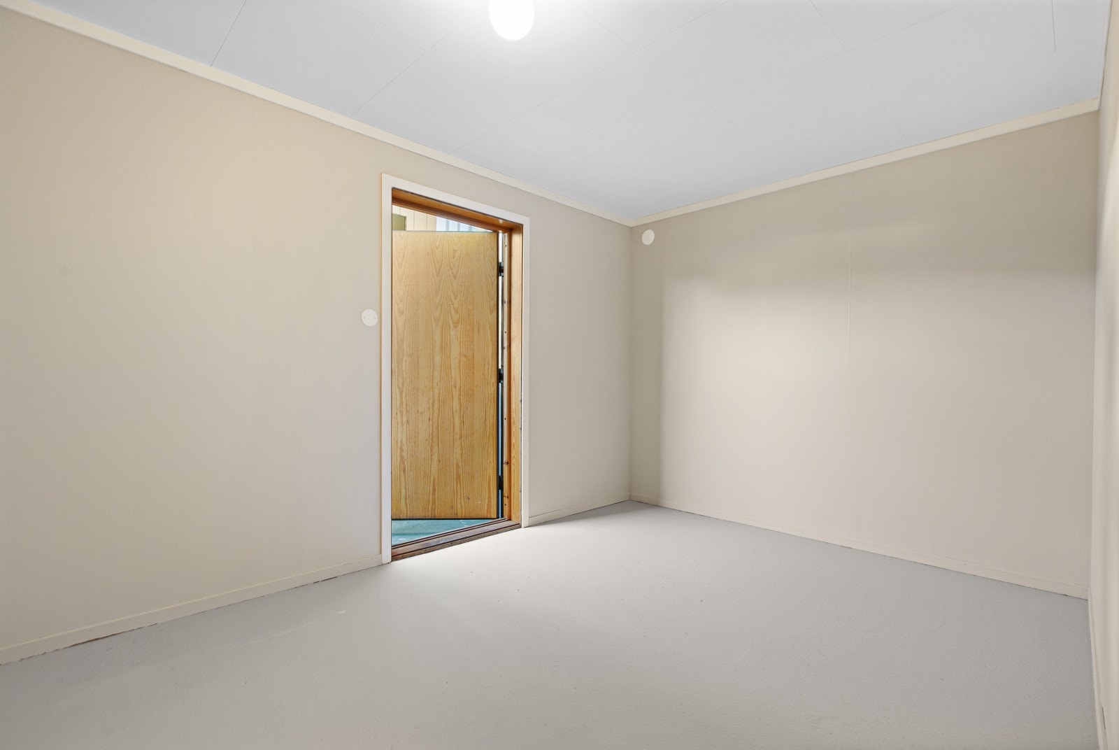 Egen inngang til kjelleretasjen. Galleribilde