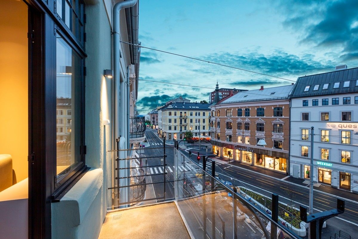 Balkong kveld Galleribilde