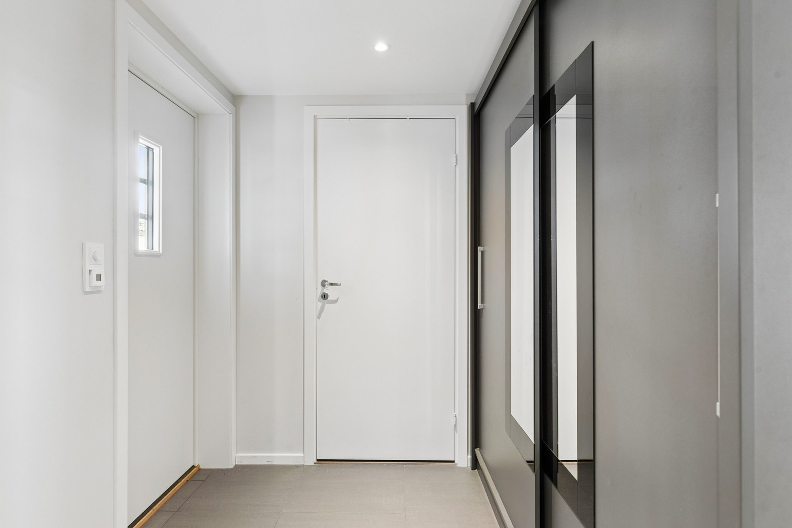 Velkommen inn i en hyggelig entrè. Galleribilde