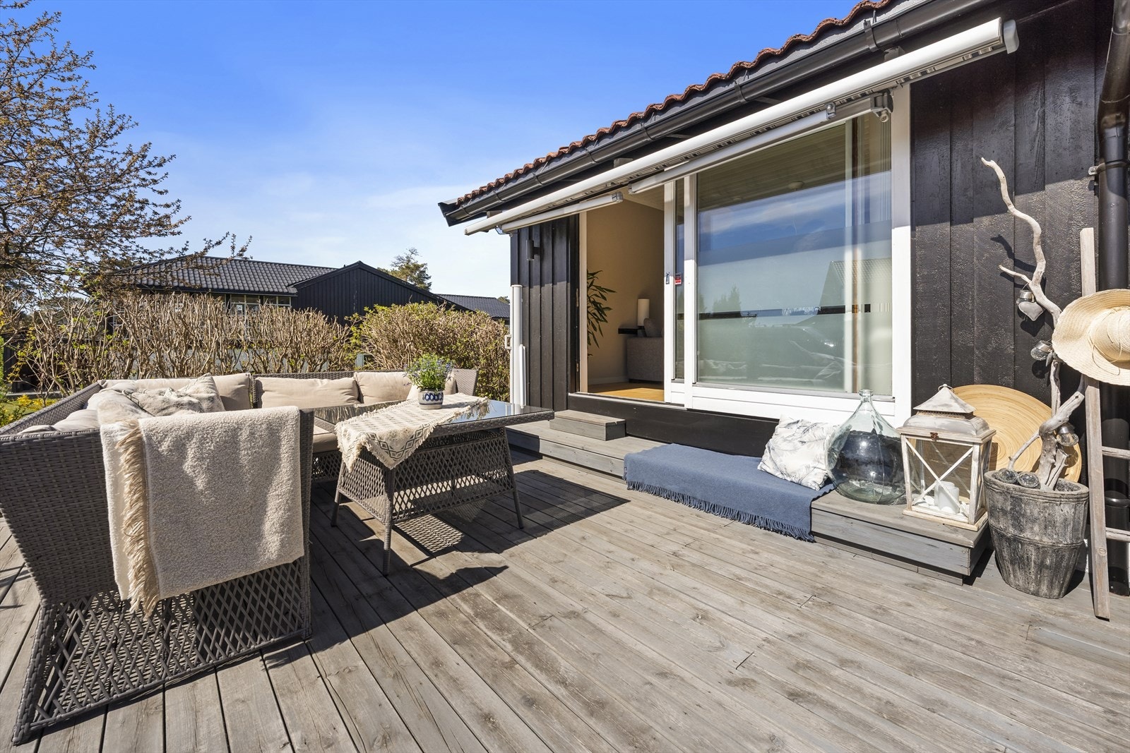 Romslig terrasse på ca. 60 kvm Galleribilde