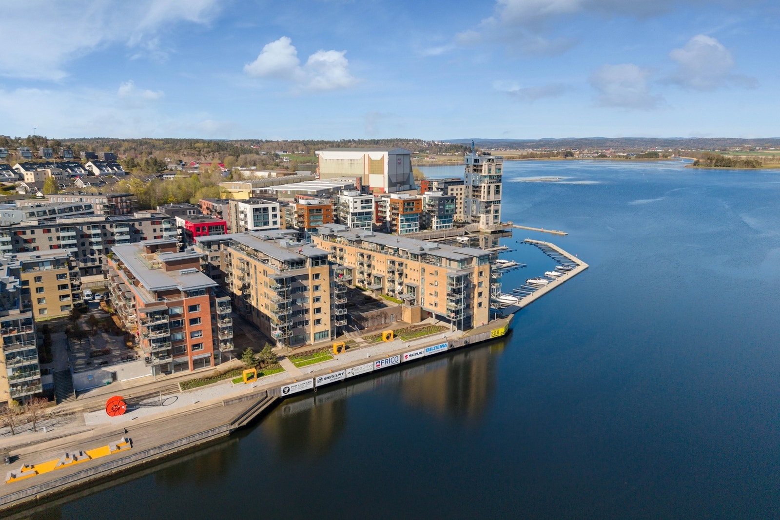 Dronebilde nærområde. Galleribilde