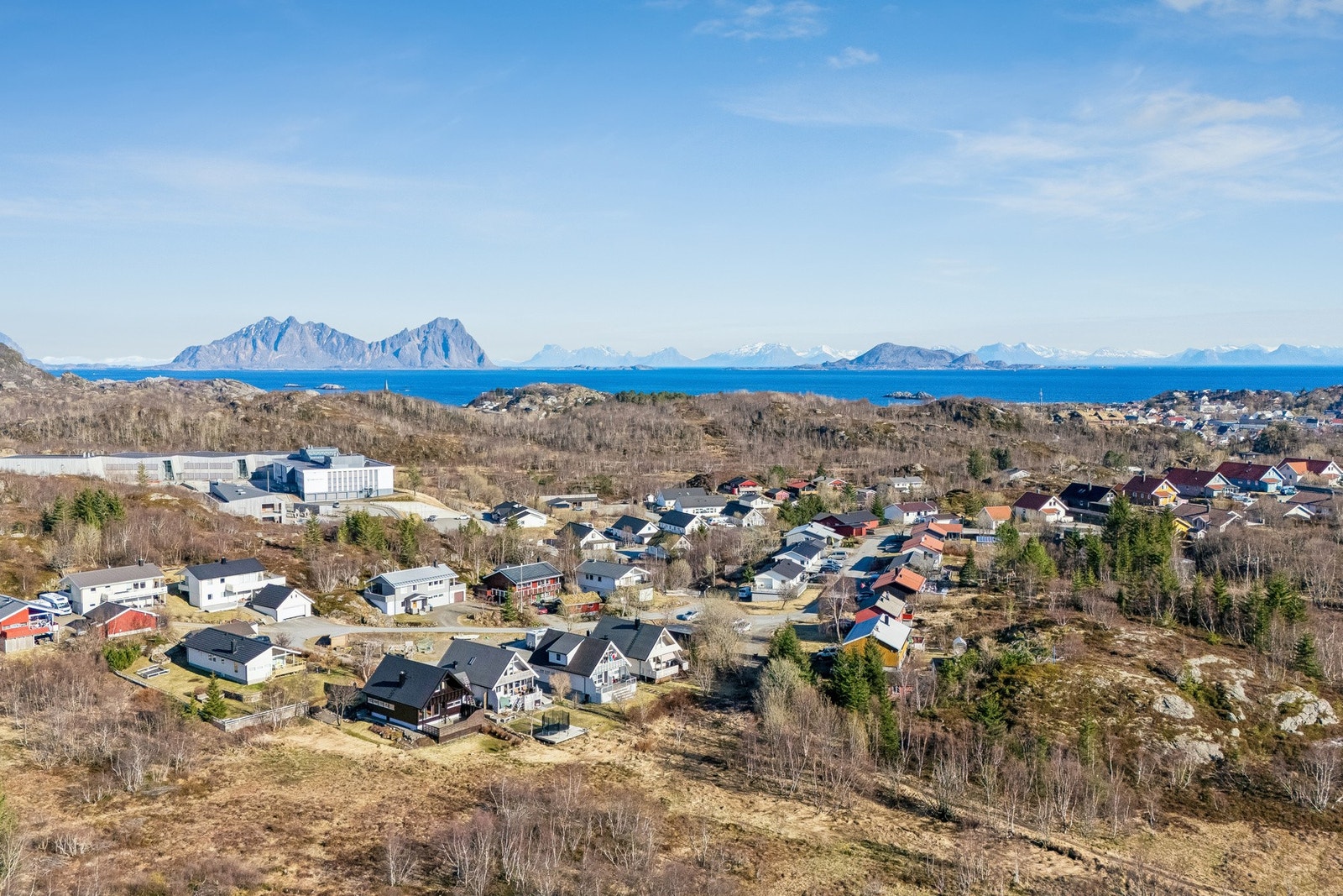 Last ned salgsoppgaven for utfyllende informasjon om eiendommen. Velkommen på en hyggelig visning! Galleribilde