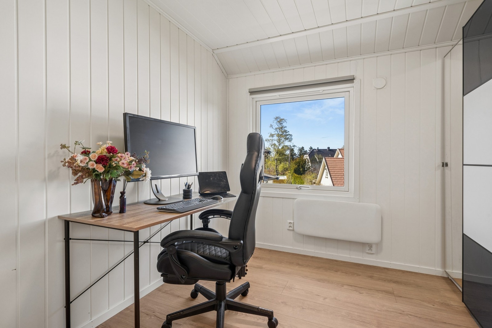 Soverom 4, i dag innredet som kontor. Galleribilde