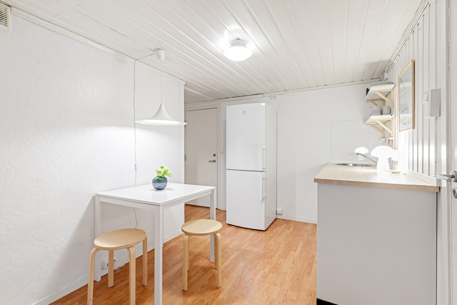 Rommet er ikke godkjent for varig opphold. Galleribilde
