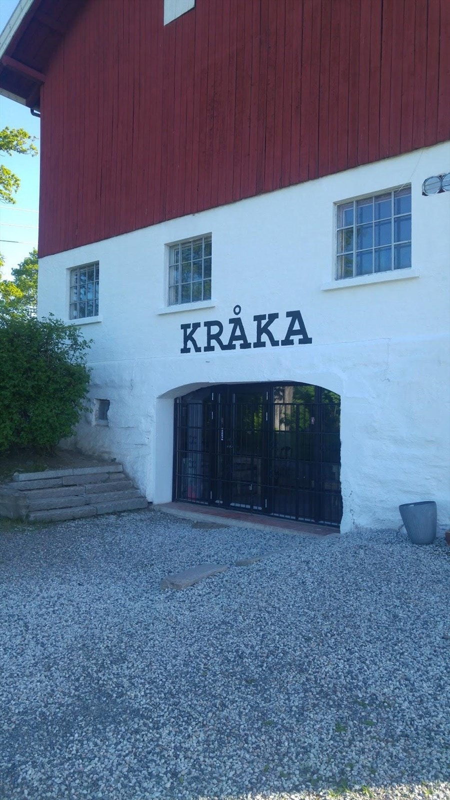 Kråka pub er et populært samlingssted på Vettre. Galleribilde