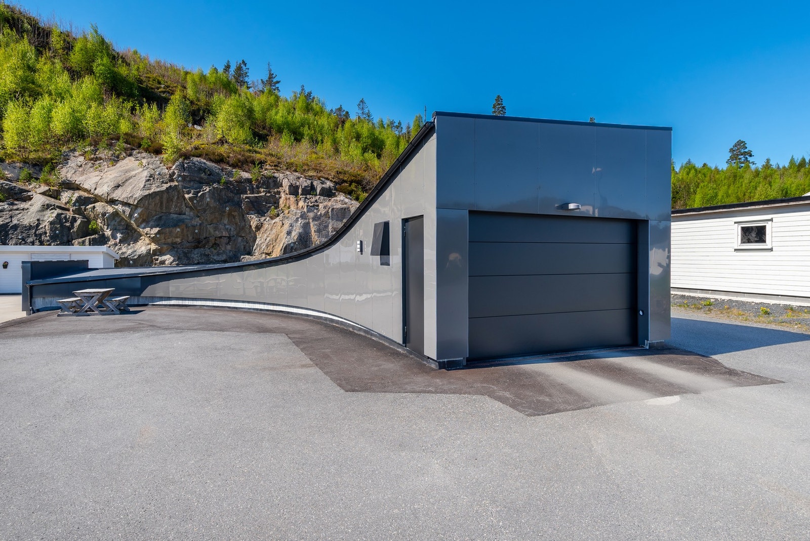 Garasjekjeller. Galleribilde