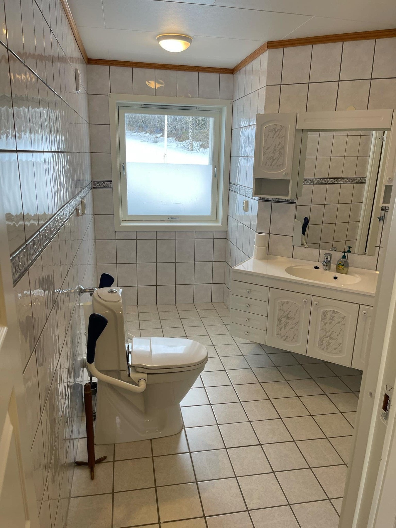 Bad i utleieleilighet på hovedplan Galleribilde