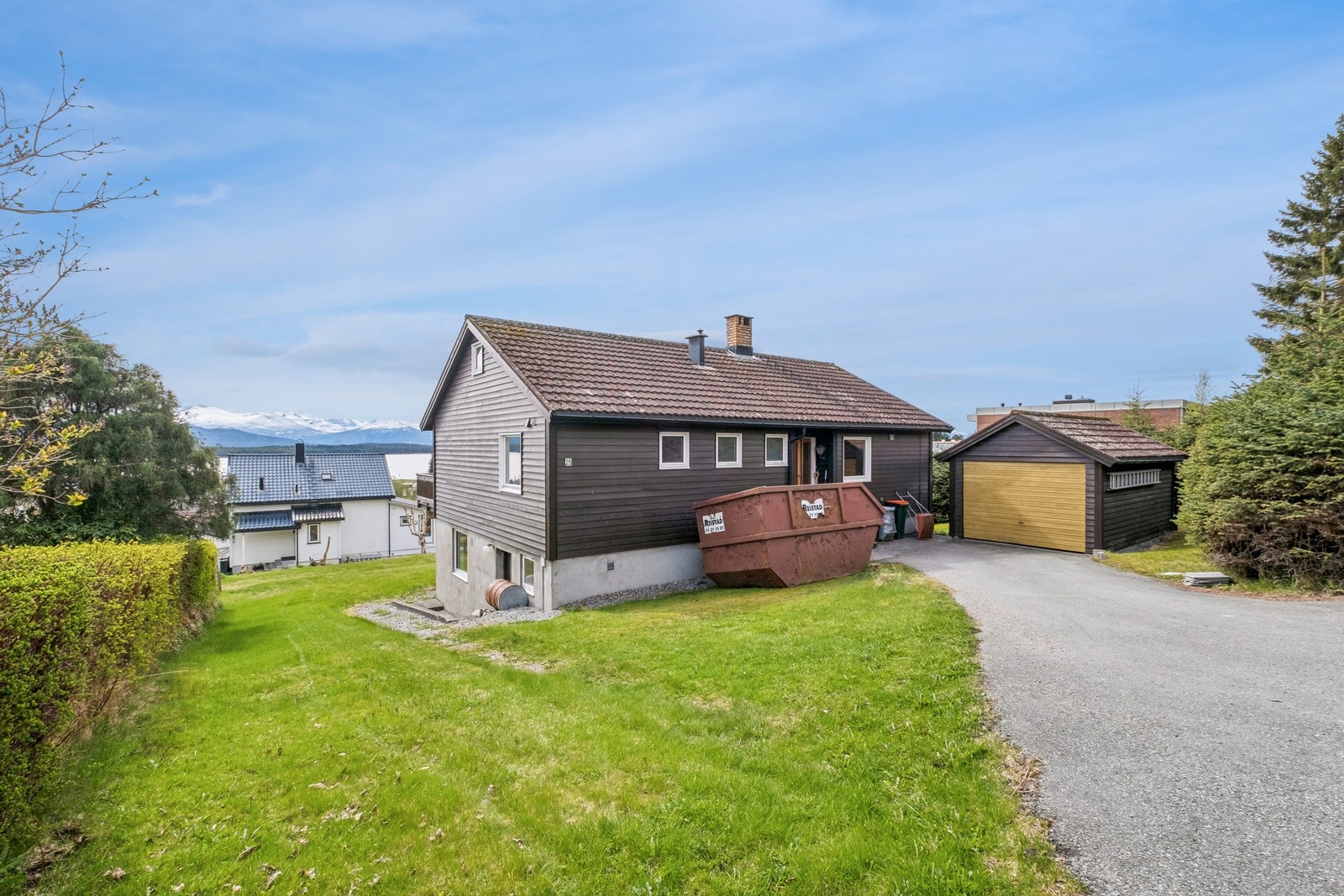Boligen ligger i et barnevennlig og rolig boligområde. Galleribilde