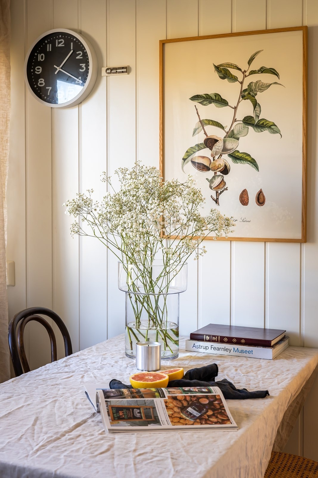 Gjennomtenkte detaljer og gode lysforhold fra vinduene. Galleribilde