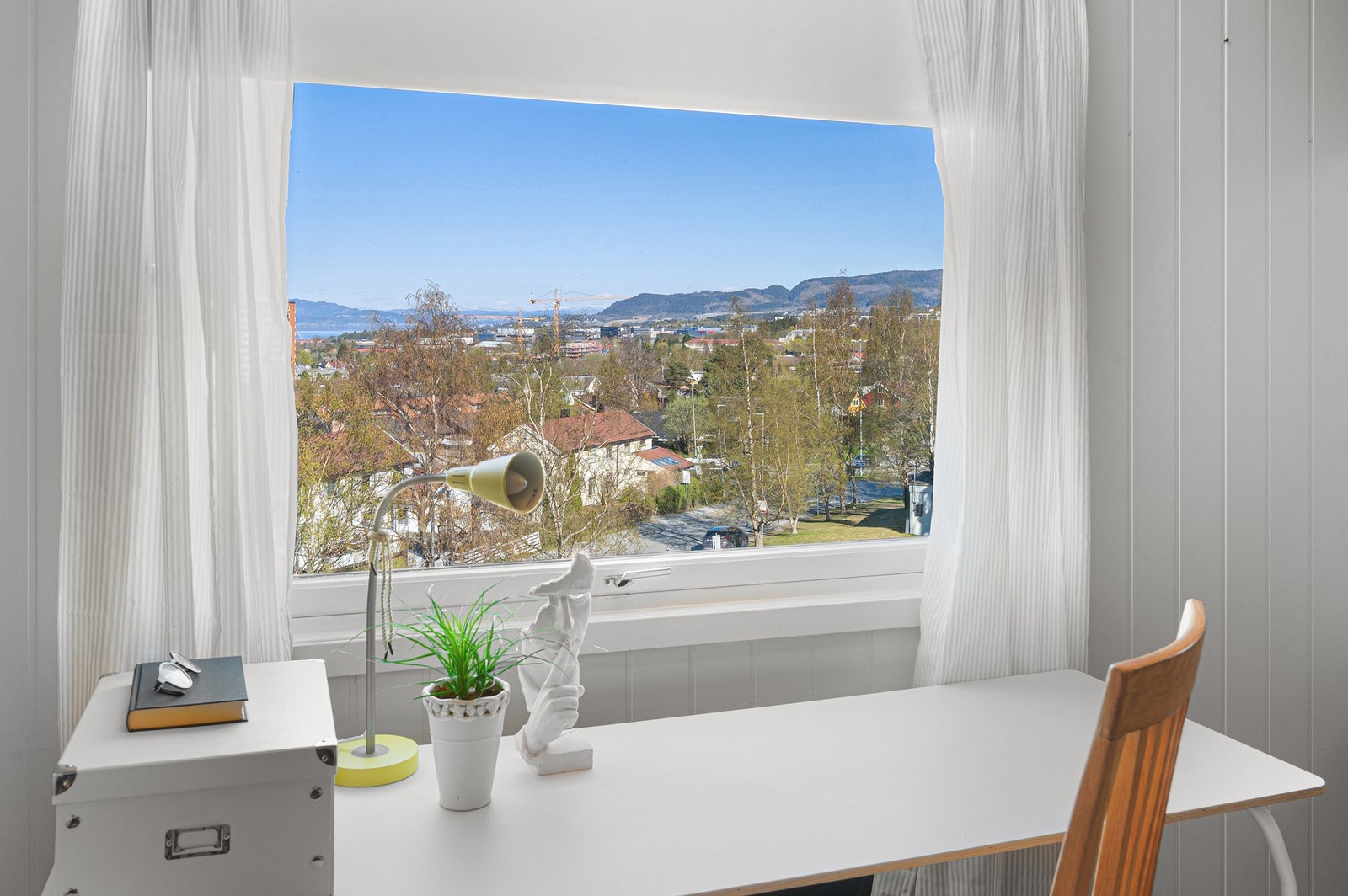 Godt egnet å kombinere med skrivebord. Galleribilde